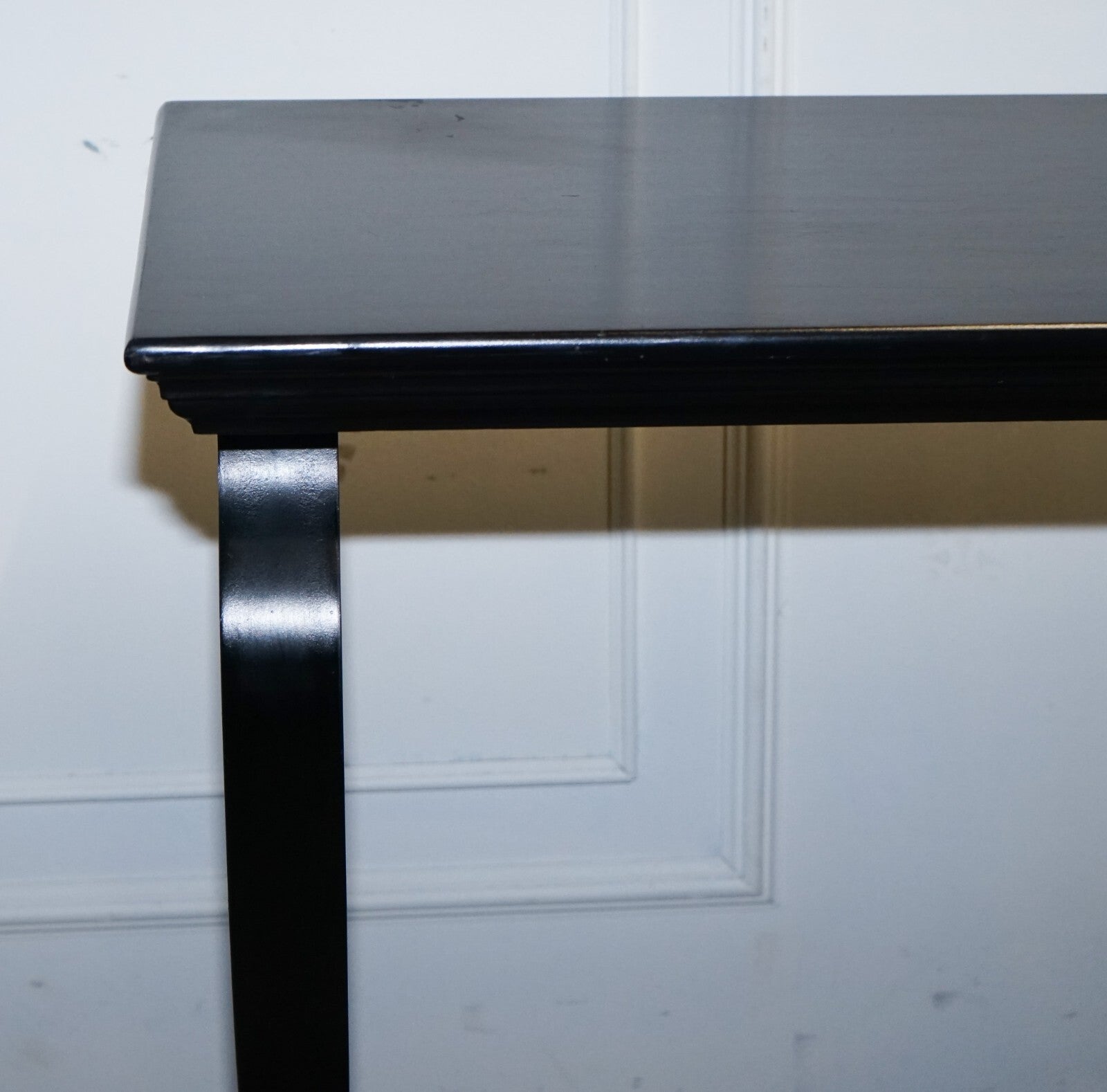 LOVELY BLACK FRENCH BAROQUE STYLE CONSOLE TABLE SIDEBOARD