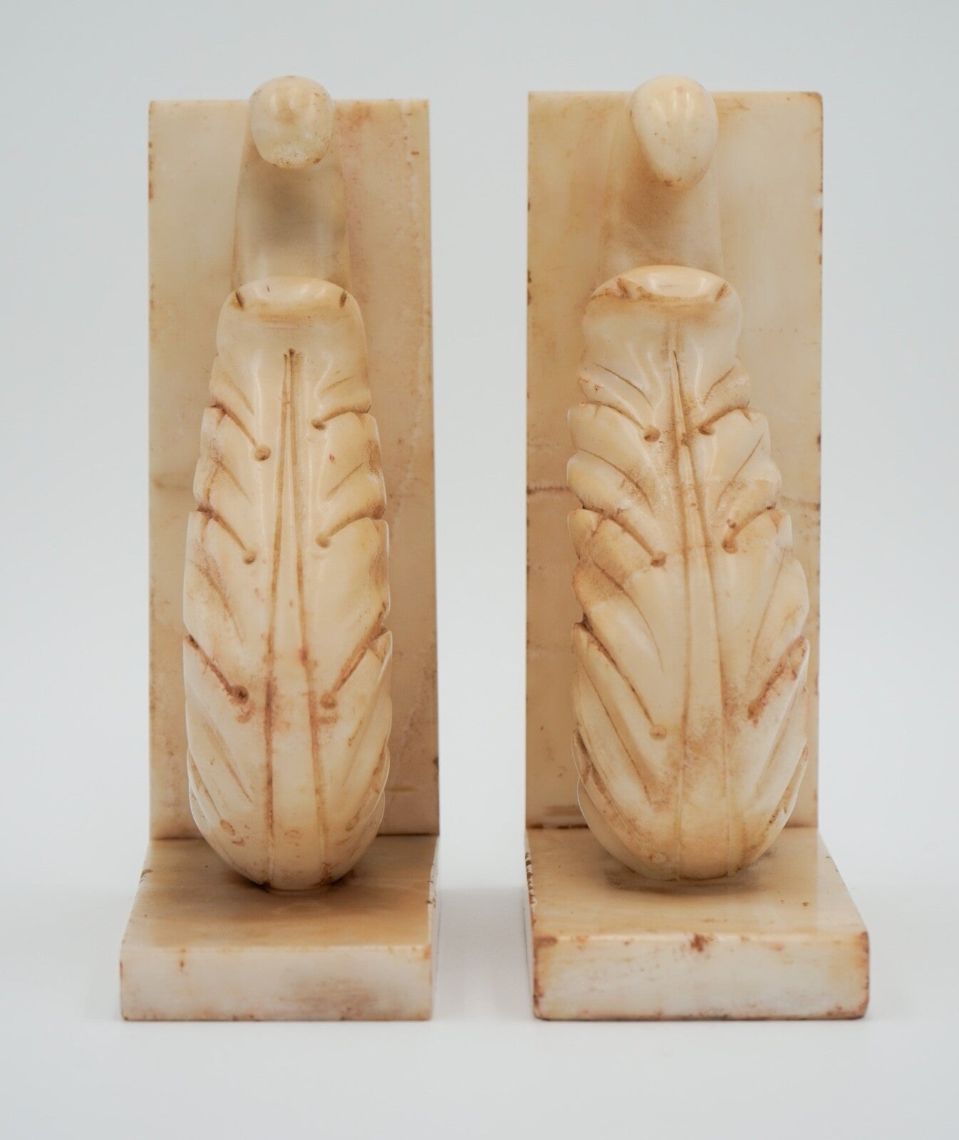 VINTAGE ITALIAN HAND CARVED ALABASTER DECORATIVE BOOK ENDS CIRCA 1960