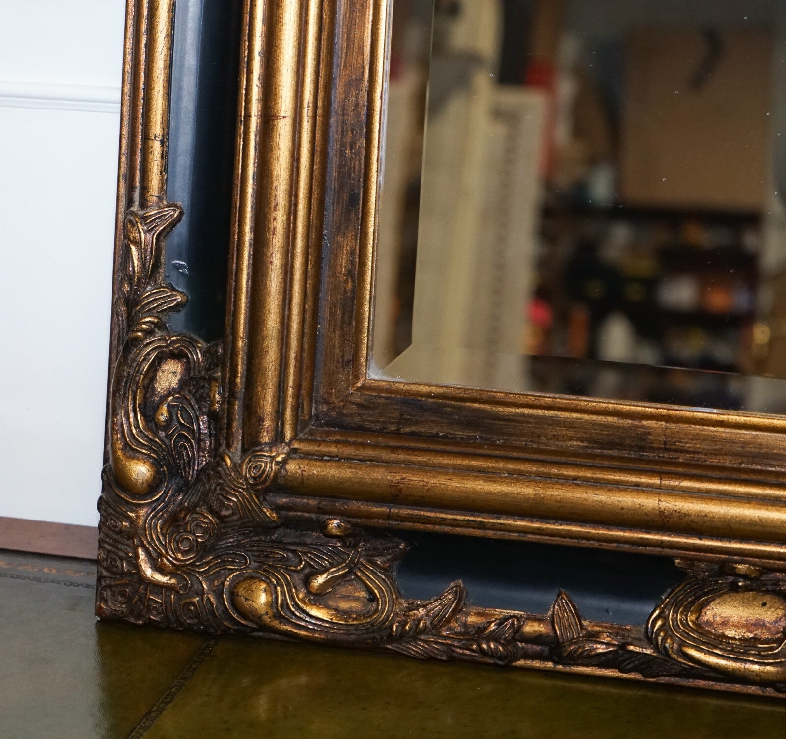 STUNNING VICTORiAN BLACK & GOLD CARVED FRAME BEVELLED MIRROR