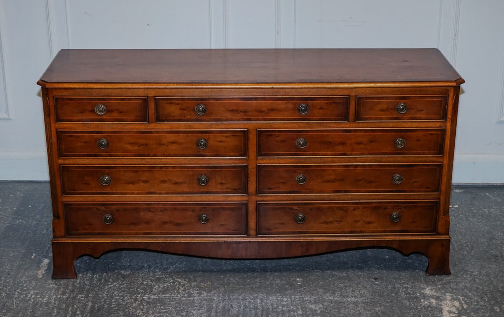 GEORGIAN STYLE H.G. HUDSON BURR WALNUT SIDEBOARD BANK OF DRAWERS QUALITY MADE