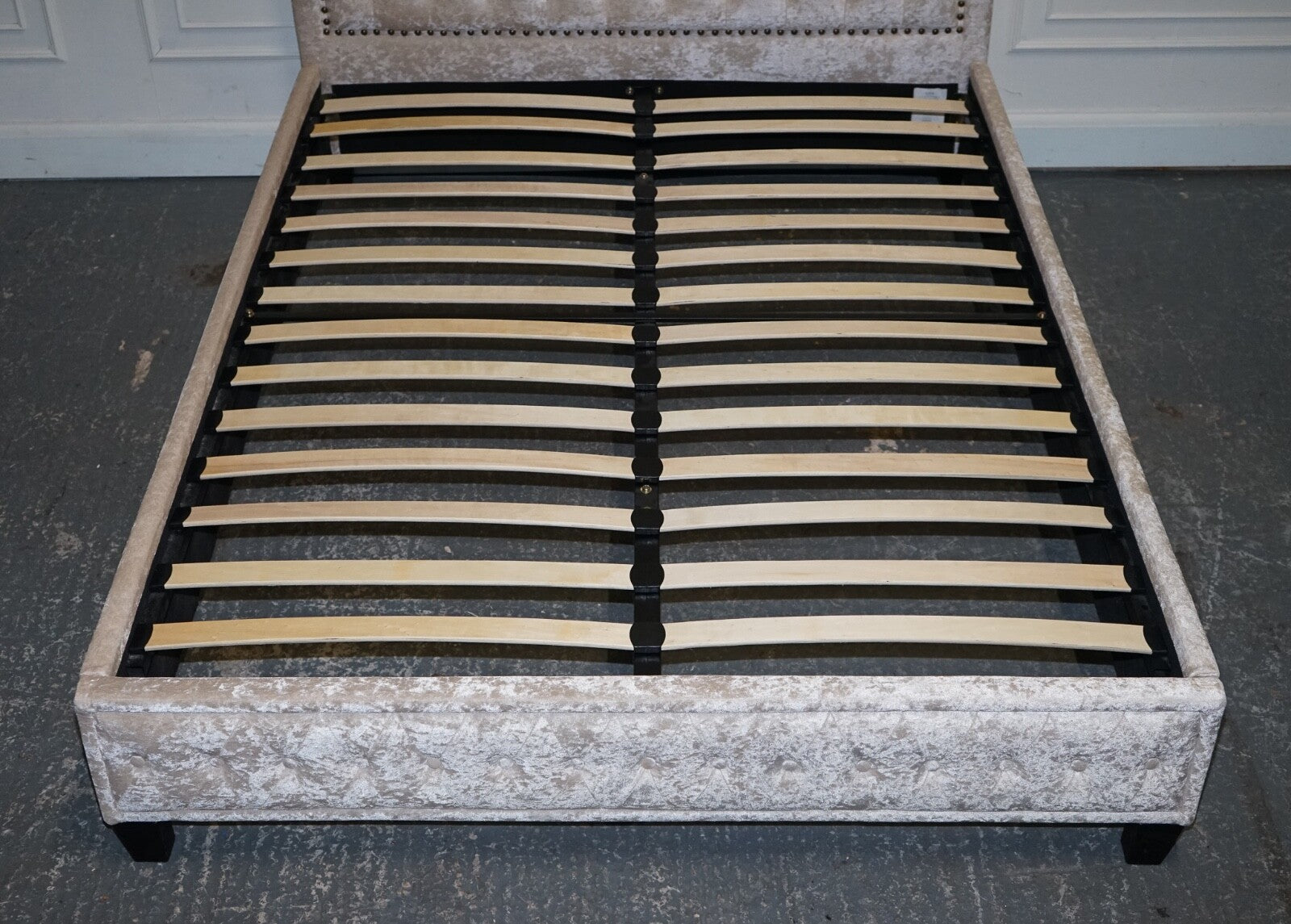 BEAUTIFUL BABY PINK VELVET DOUBLE BED FRAME