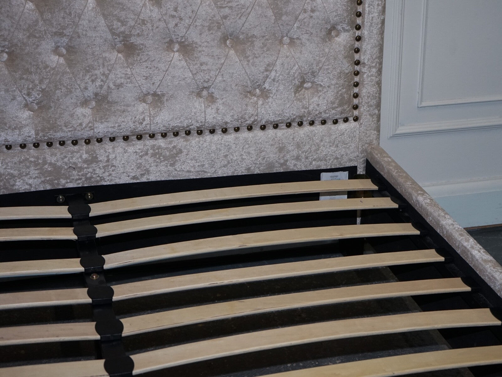 BEAUTIFUL BABY PINK VELVET DOUBLE BED FRAME