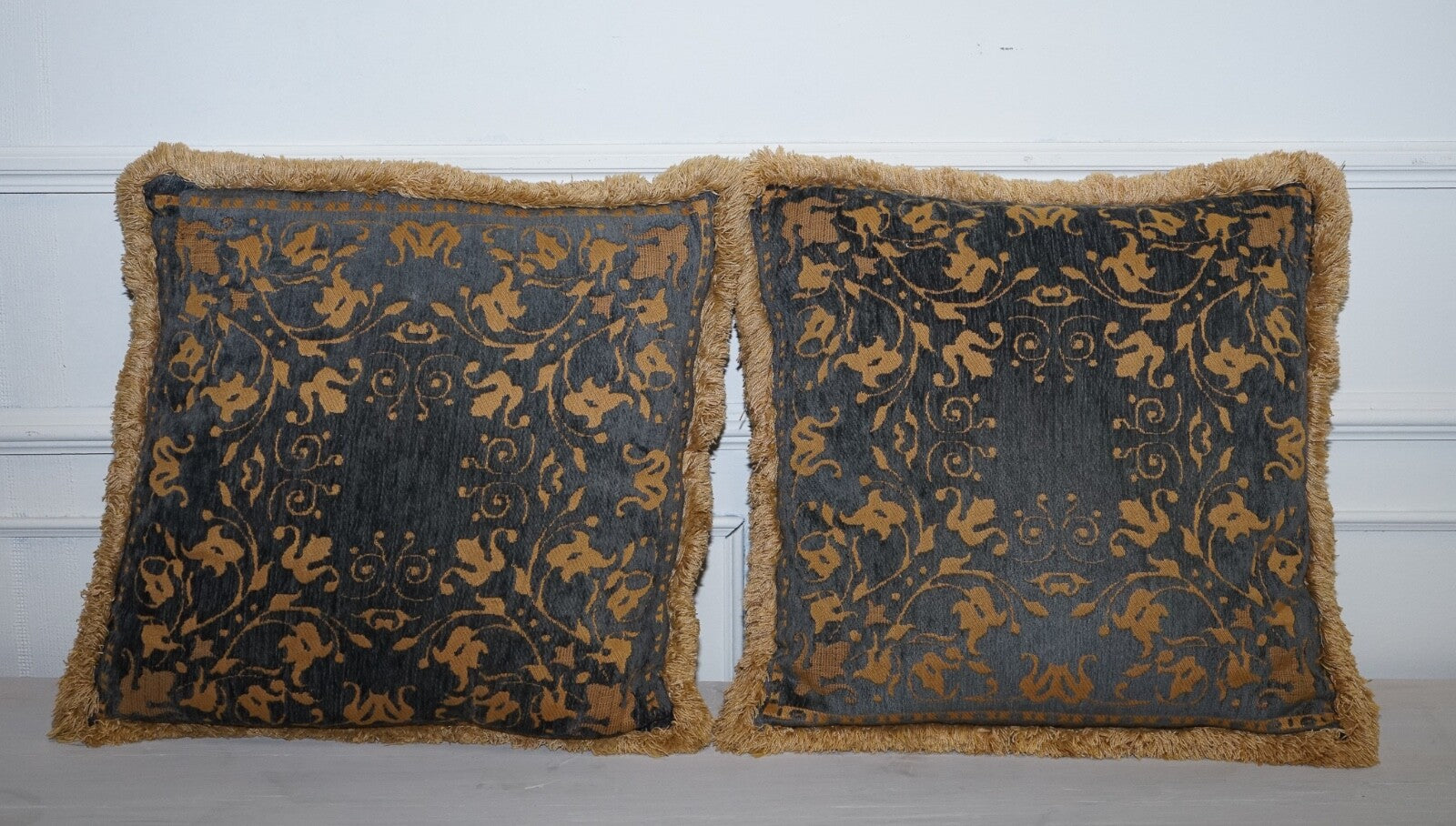 SET OF 4 VINTAGE JONELLE SCATTER CUSHIONS DUCK FEATHER FILLED VERY DECORATIVE