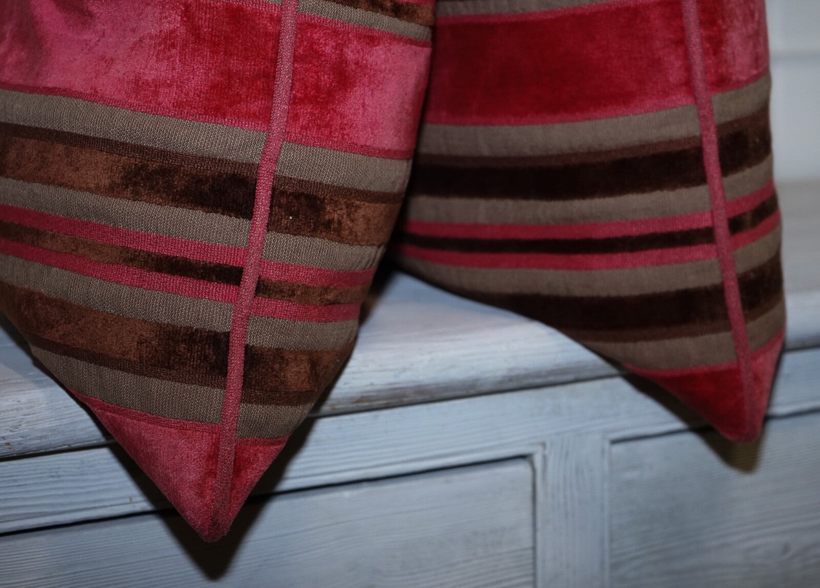 PAIR OF ALEXANDER & JAMES HUDSON STRiPEY SCATTER CUSHIONS