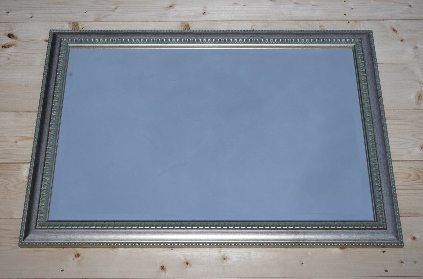 GORGEOUS SILVER GREY FRAME BEVELLED HANGING WALL MIRROR