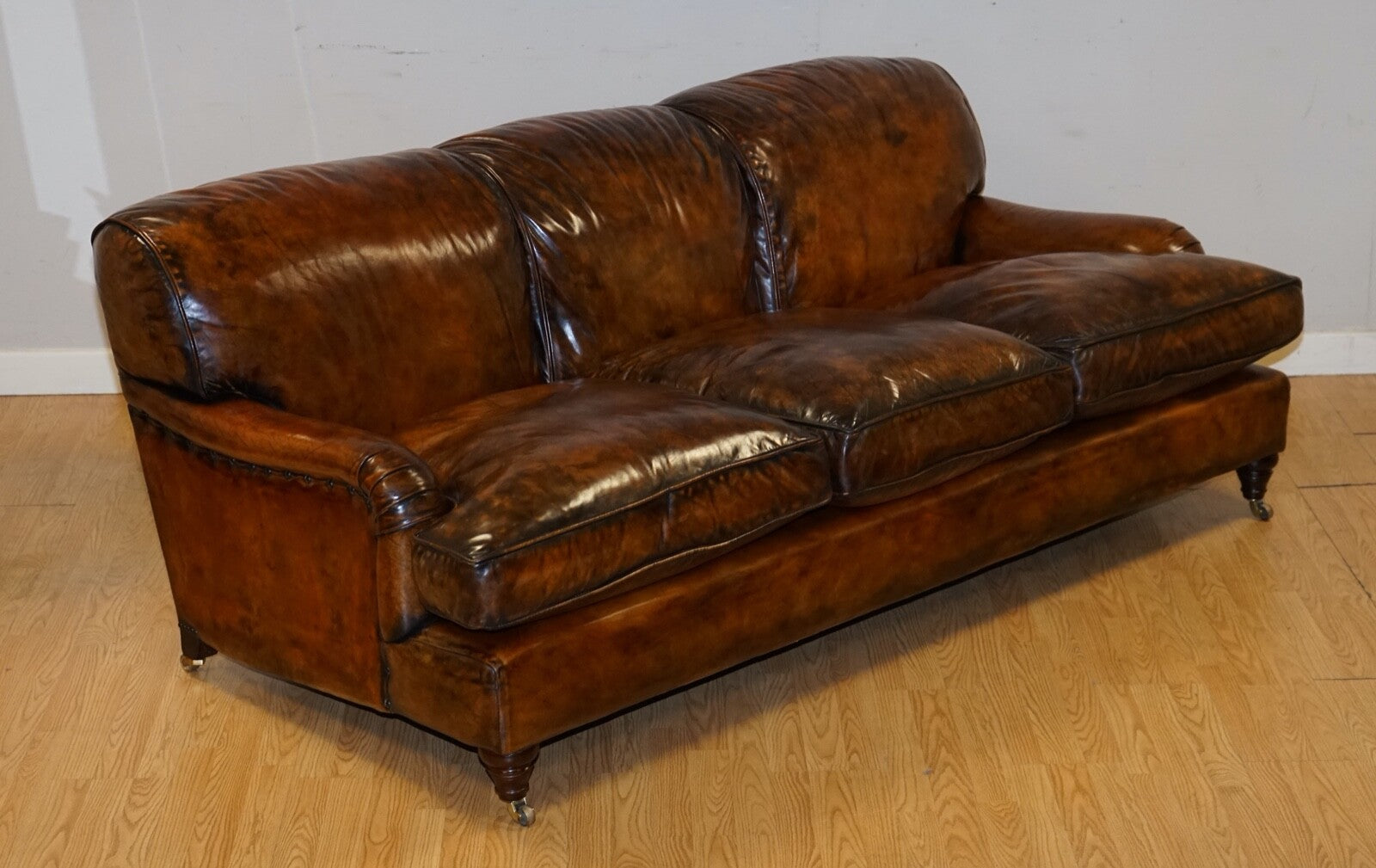 FULLY RESTORED HAND DYED LEATHER SOFA HOWARD & SONS STYLE FEATHER FILLED