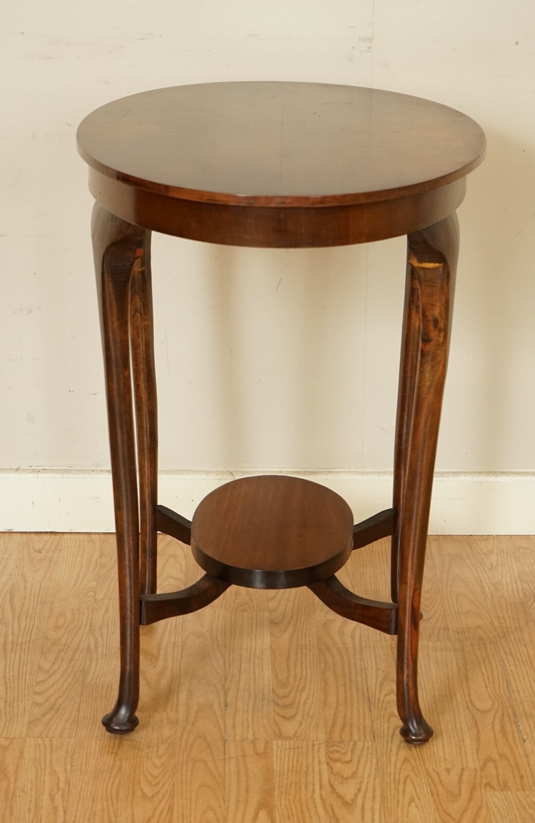 BEAUTIFUL VINTAGE SOLID SIDE END TABLE PLANT STAND OCCASIONAL TABLE