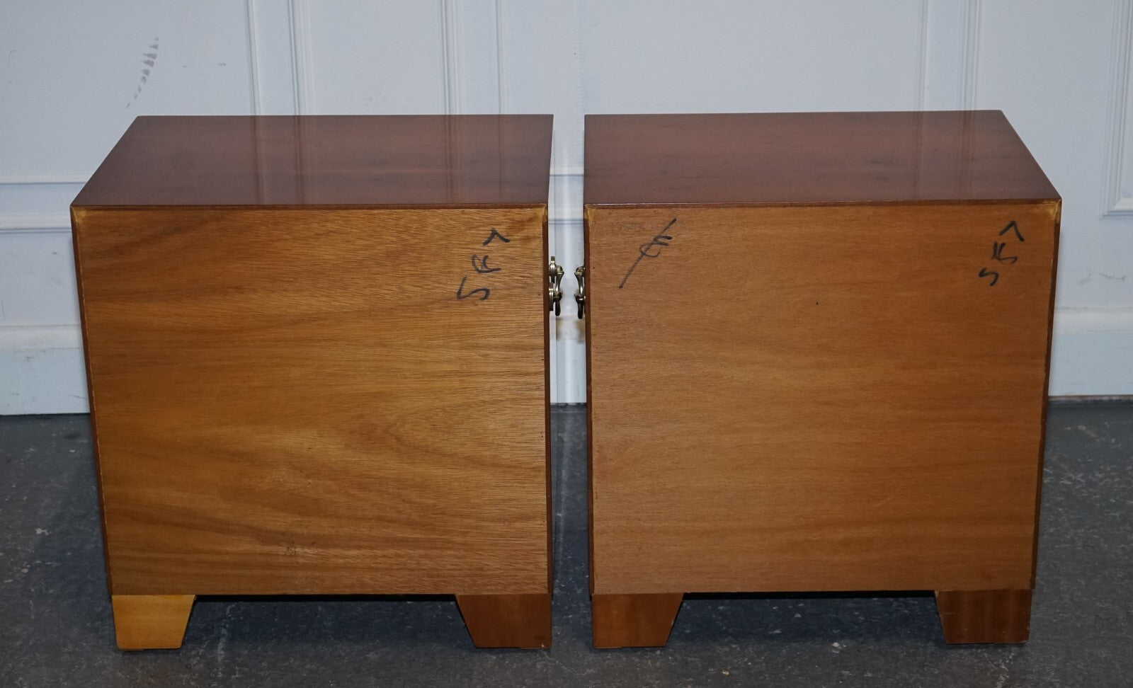 PAIR OF VINTAGE MILITARY CAMPAIGN YEW WOOD CHEST OF DRAWERS END TABLES
