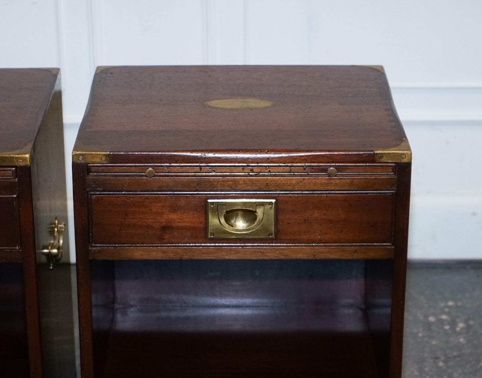 PAIR OF MILITARY CAMPAIGN BEVAN FUNELL BEDSIDE TABLES NIGHTSTANDS TWO DRAWERS