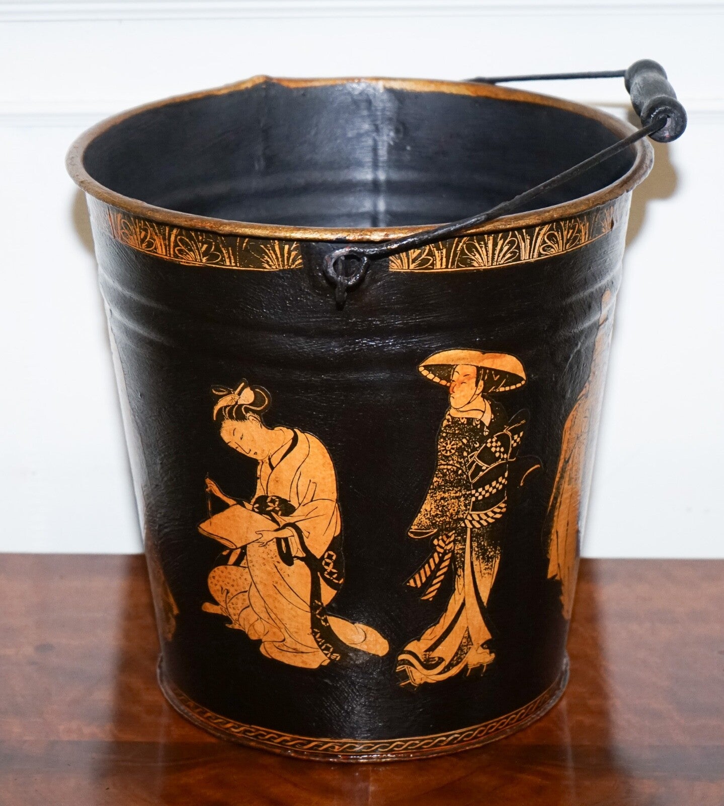 VINTAGE METAL TRADITIONAL DECOUPAGE BIN OR PLANTER BUCKET ORIENTAL DECORATIONS