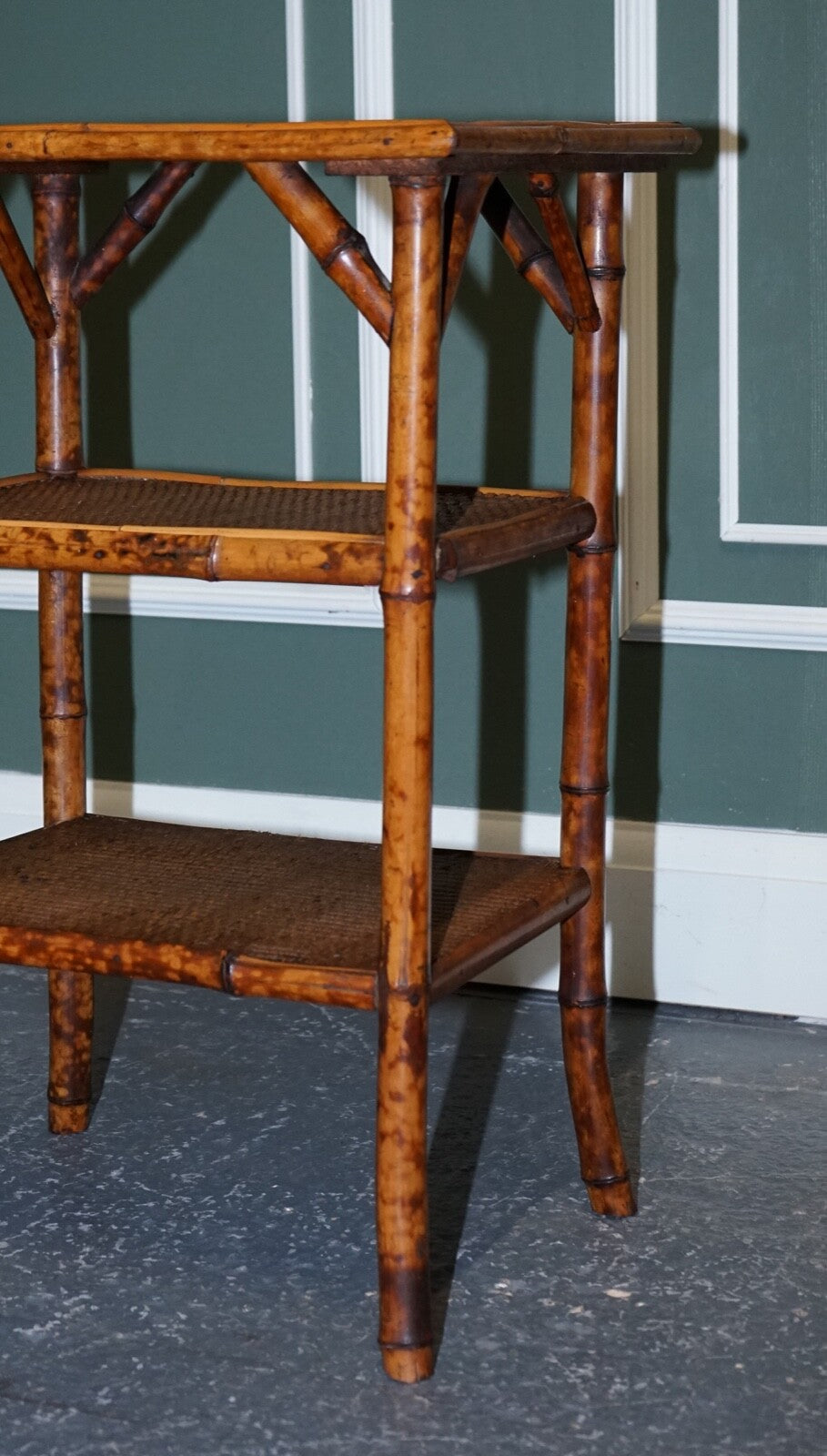 ANTIQUE ENGLISH BURNT BAMBOO THREE TIER SIDE END LAMP TABLE