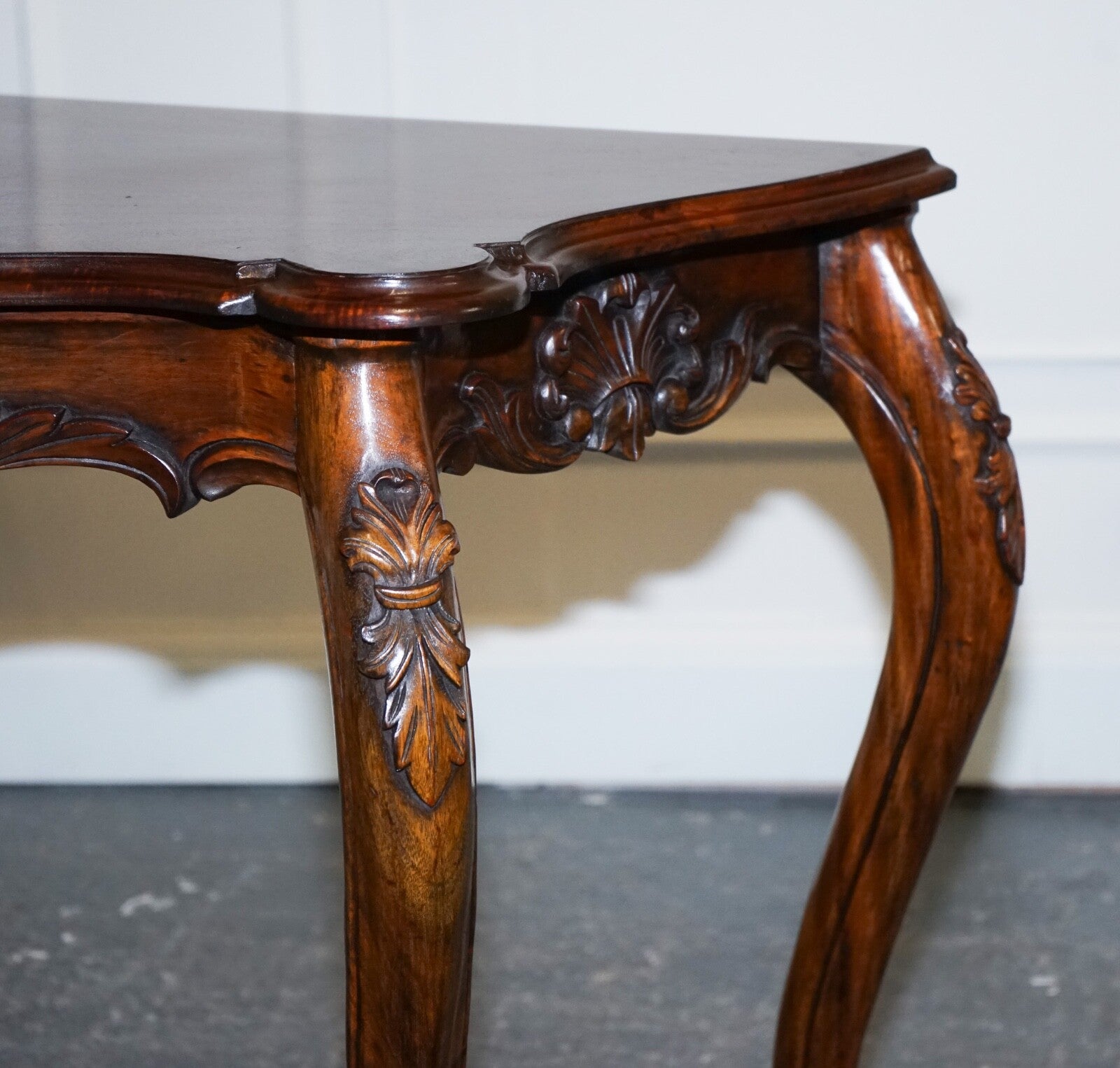LATE 19TH CENTURY CARVED FRENCH HALL STAND CONSOLE TABLE WITH CABRIOLE LEGS