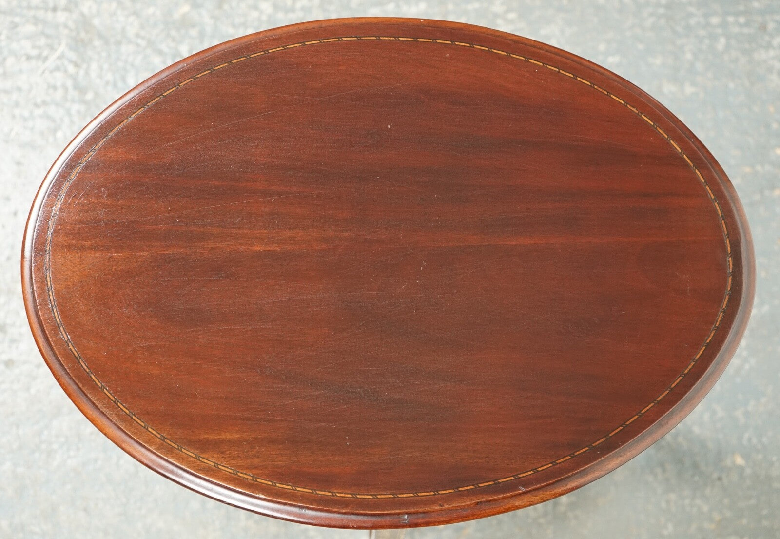 LOVELY ANTIQUE OVAL HARDWOOD SIDE PLANT TABLE J1