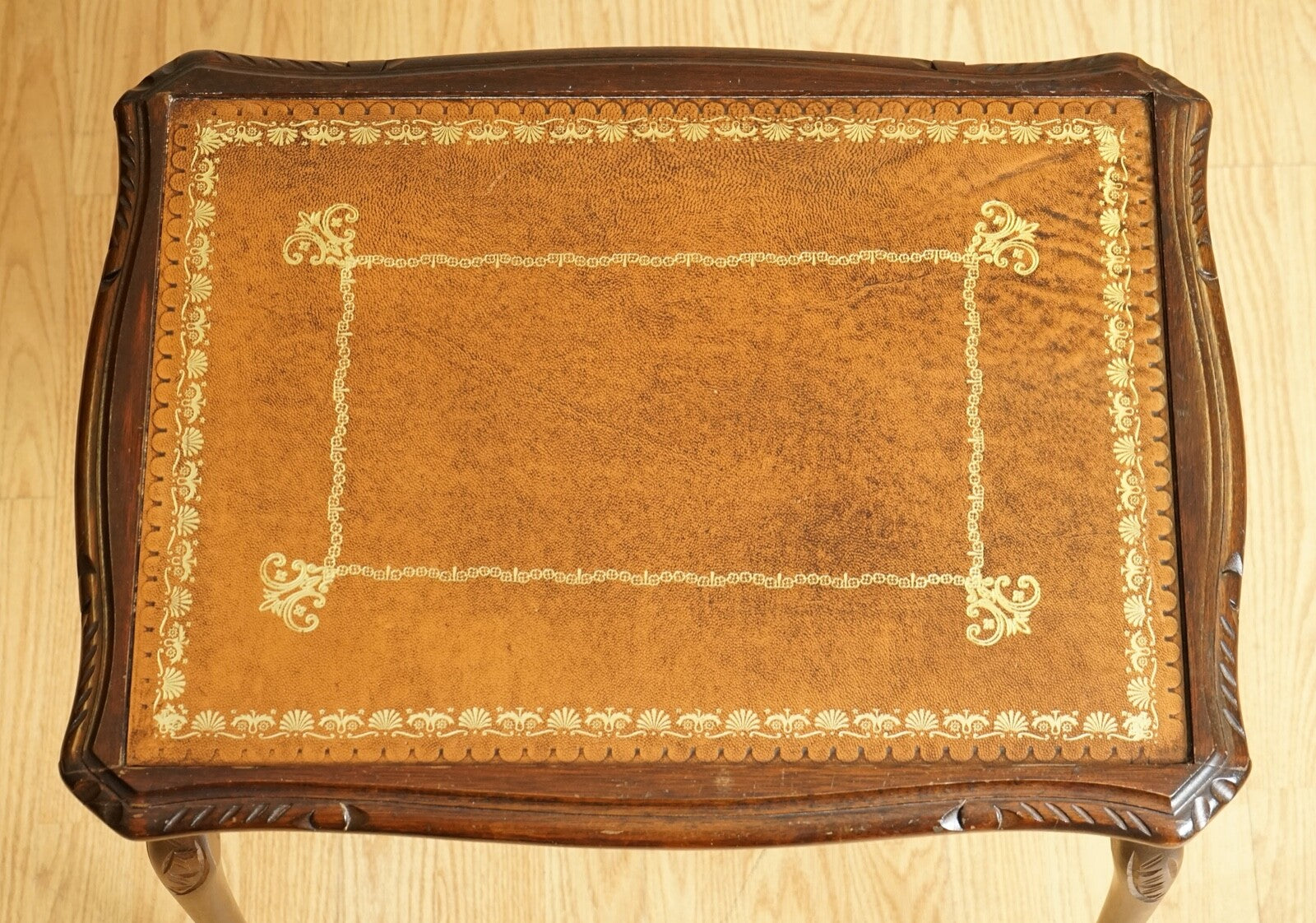 MAHOGANY NEST OF TABLES QUEEN ANNE STYLE LEGS WITH BROWN EMBOSSED LEATHER TOP