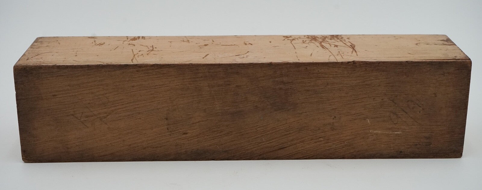 LATE 19TH CENTURY BOX OF TRADITIONAL GAME NINER DOMINOS WITH STUNNING PATINA