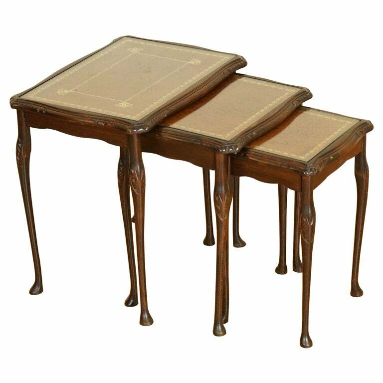MAHOGANY NEST OF TABLES QUEEN ANNE STYLE LEGS WITH BROWN EMBOSSED LEATHER TOP