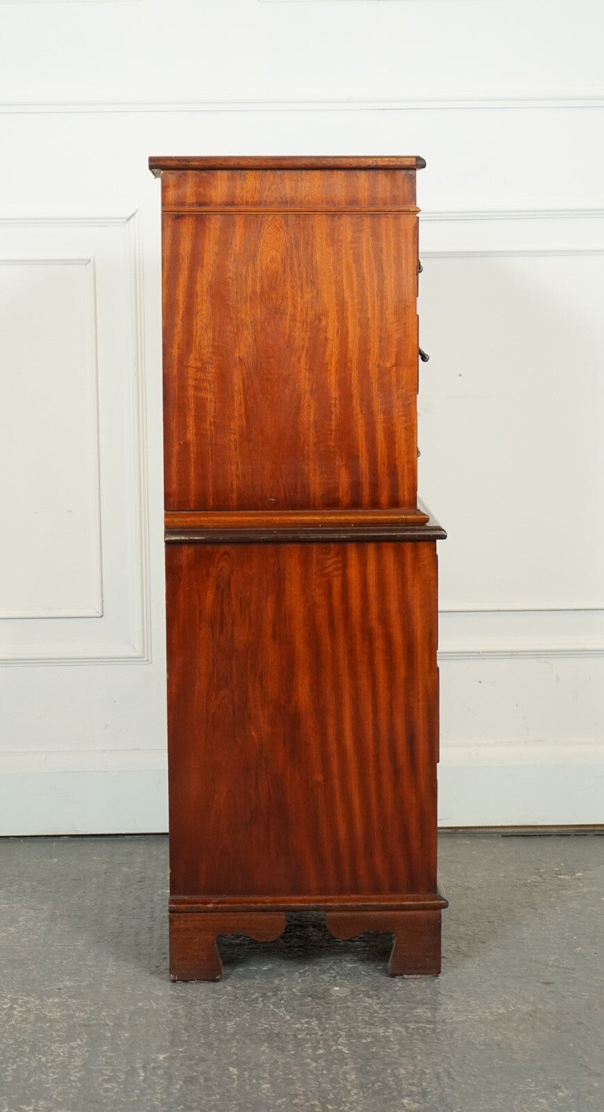 VINTAGE GEORGIAN STYLE TALLBOY WITH 6 DRAWERS WITH LOTS OF STORAGE SPACE