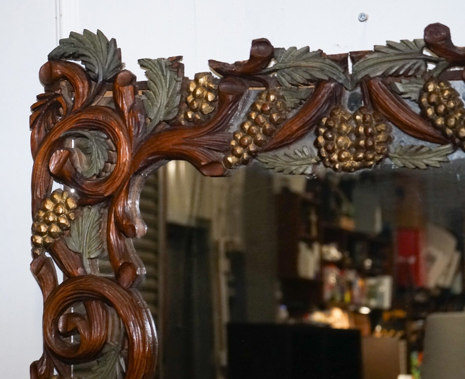 VINTAGE BLACK FORREST STYLE HEAVILY CARVED WOODEN WALL MIRROR VERY DECORATIVE