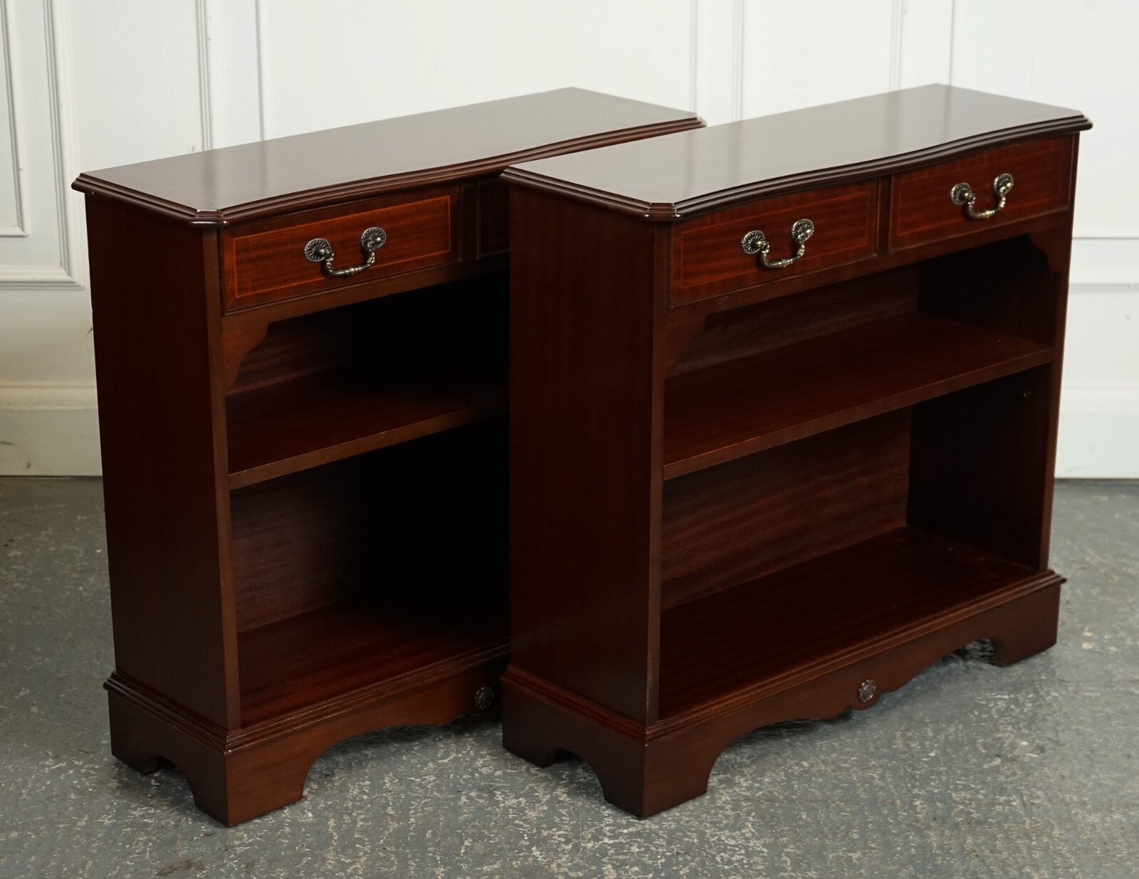 PAIR MAHOGANY OPEN DWARF LIBRARY BOOKCASES ADJUSTABLE SHELVES J1