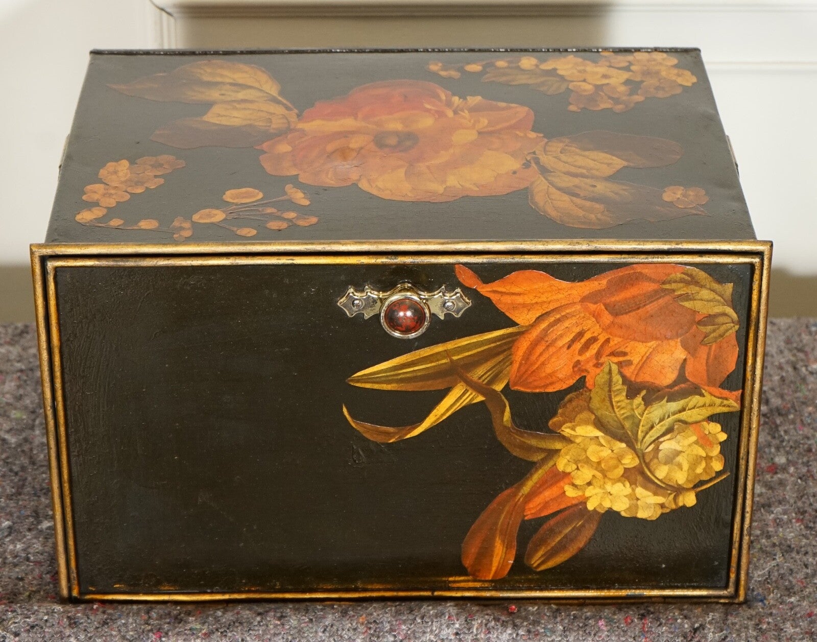 VERY DECORATIVE VINTAGE SHAW & SONS METAL FLORAL HAND PAINTED DESIGN STORAGE BOX