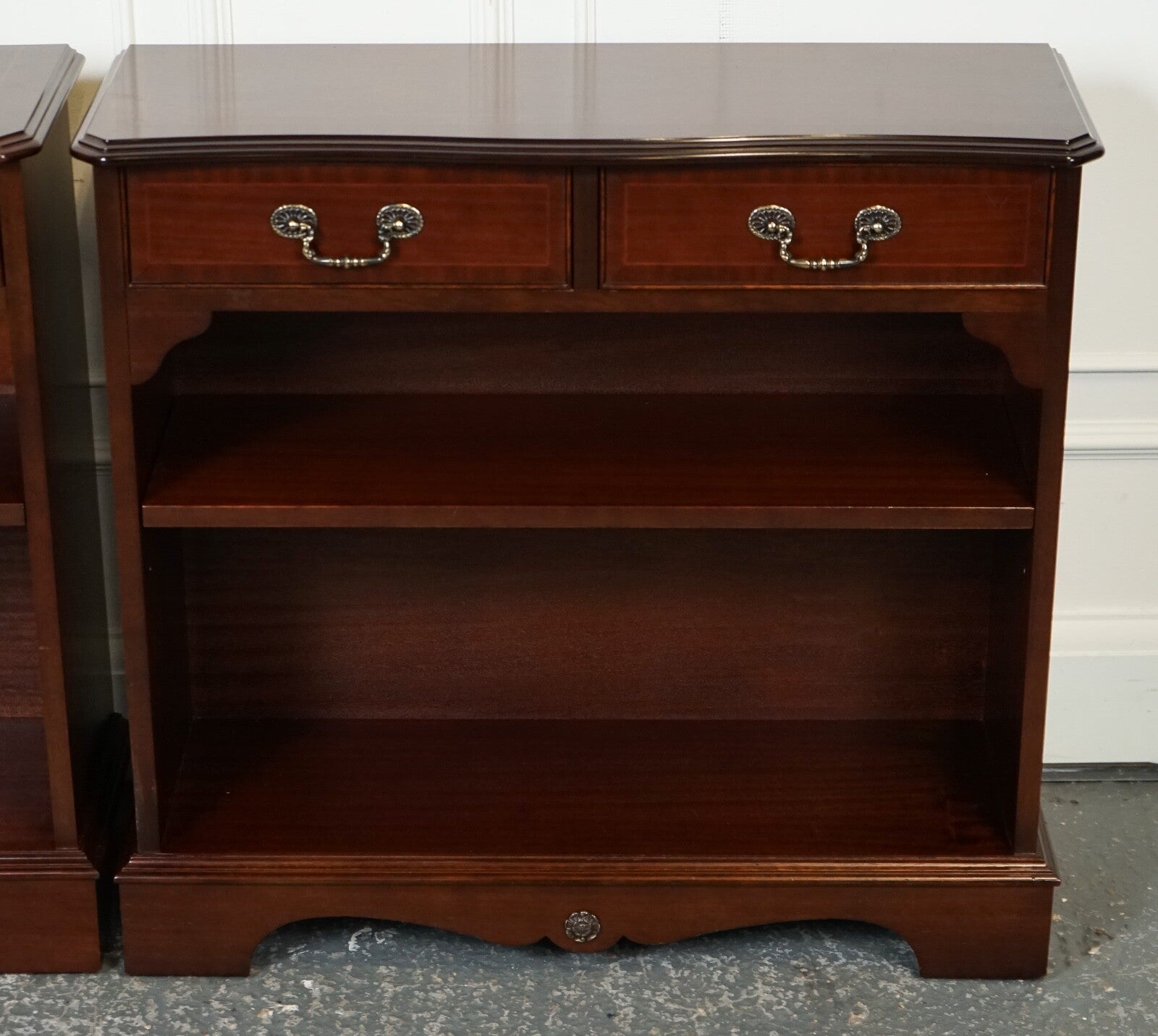 PAIR MAHOGANY OPEN DWARF LIBRARY BOOKCASES ADJUSTABLE SHELVES J1