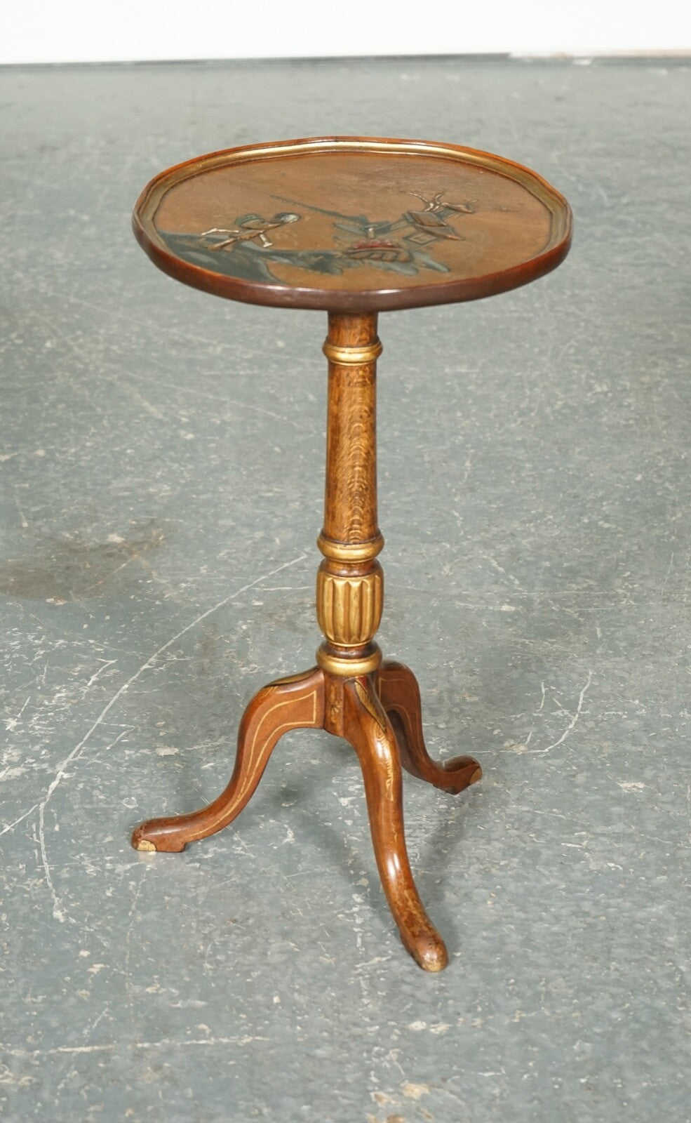 VINTAGE ORIENTAL CHINOISERIE  EBONISED HAND PAINTED PEDESTAL SIDE END LAMP TABLE
