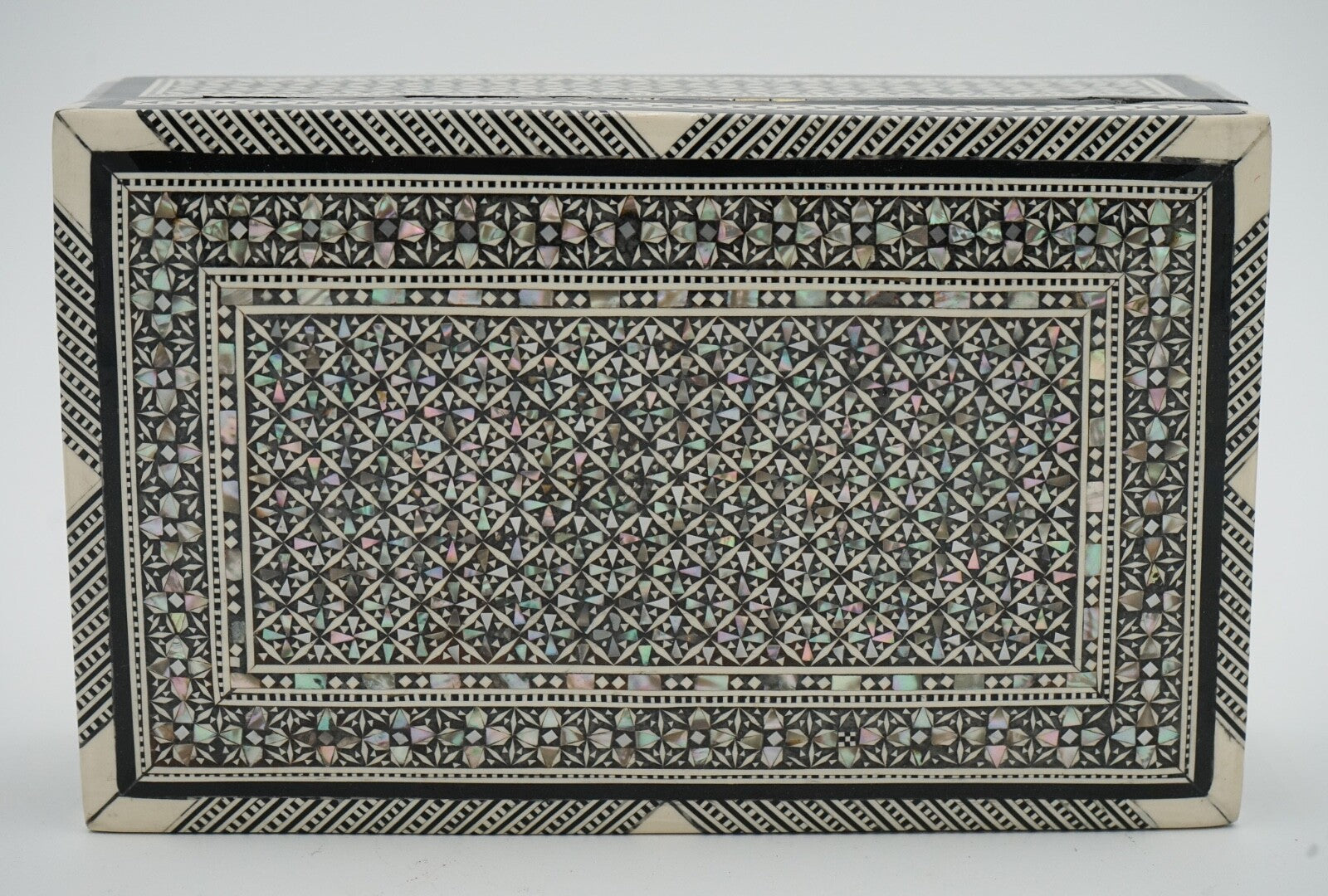 MOORISH MICRO MOSAIC INLAID MOTHER OF PEARL TRINKET JEWELLERY STORAGE BOX