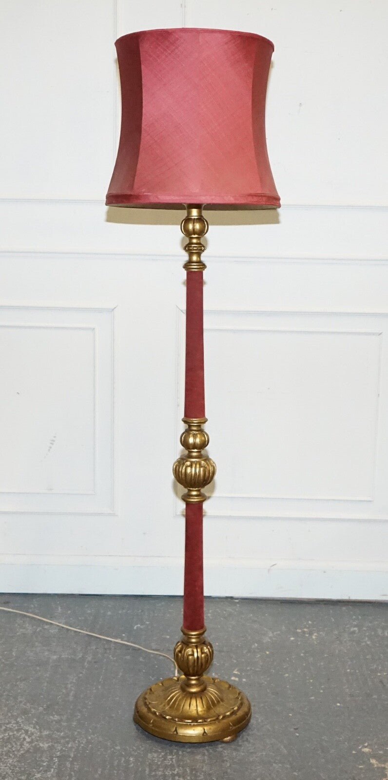 CIRCA 1940 ITALIAN RED FABRIC AND GILT FLOOR STANDING LAMP WITH ORIGINAL SHADE