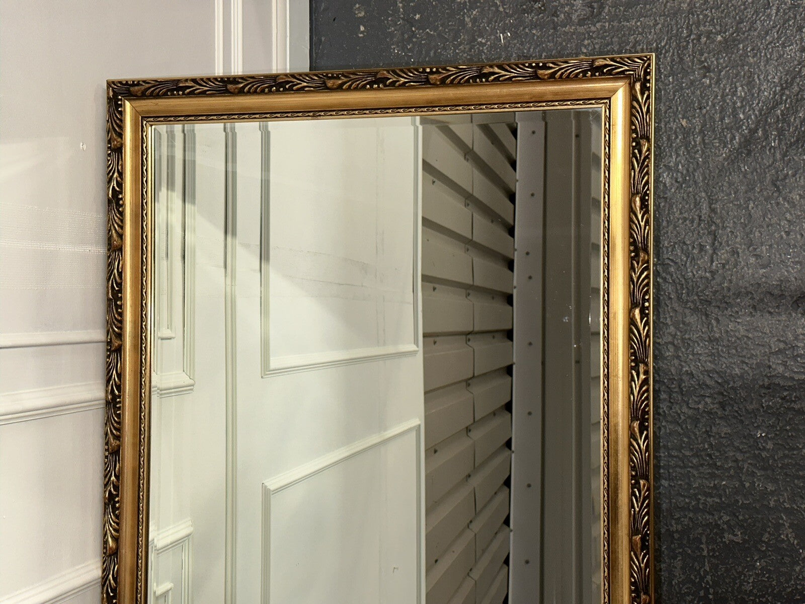 LOVELY VINTAGE GOLD ORNATE BEVELLED MIRROR
