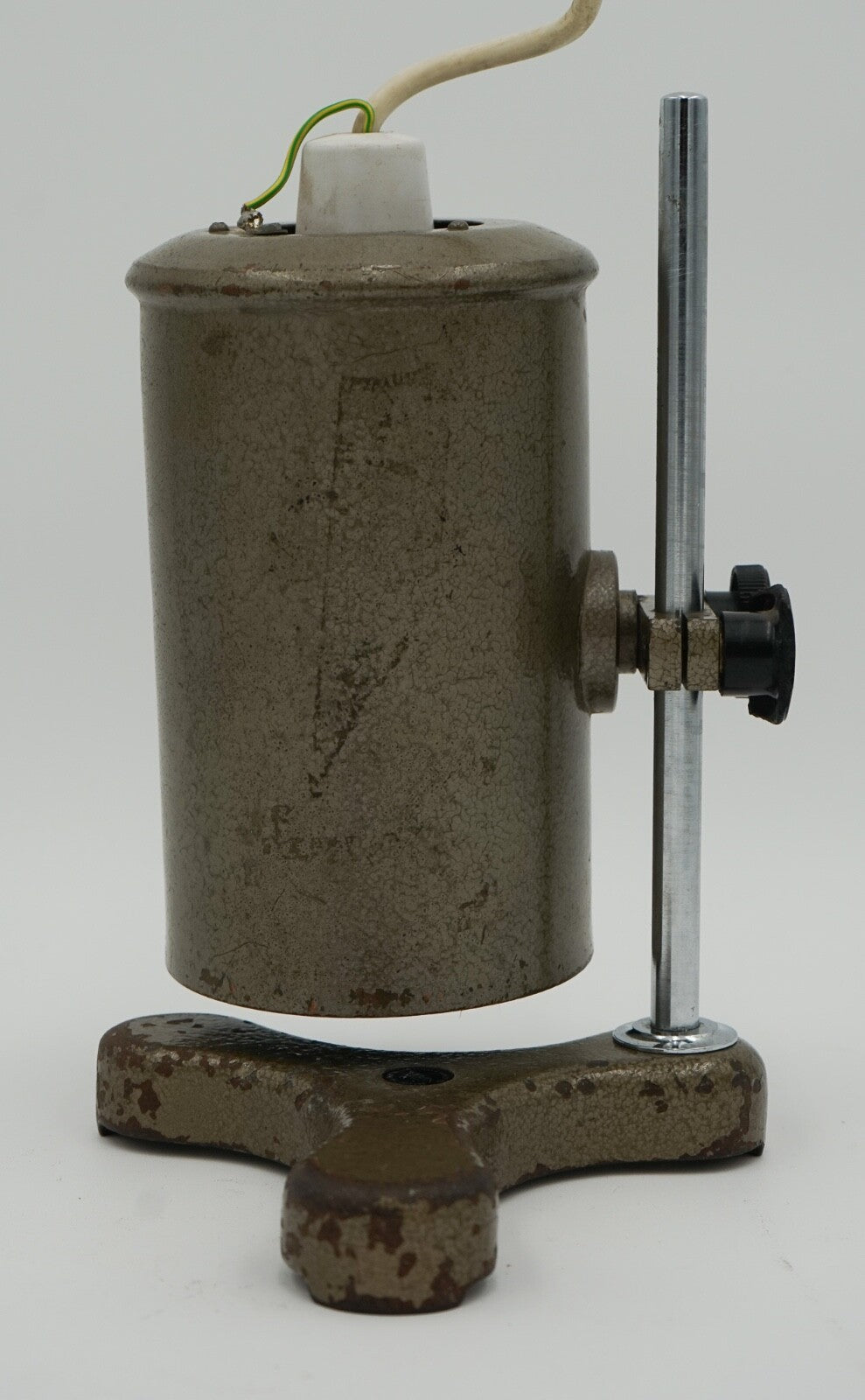FLATTERS & GARNETT  SALVAGED LABORATORY SCHOOL TABLE ADJUSTABLE LIGHT 004