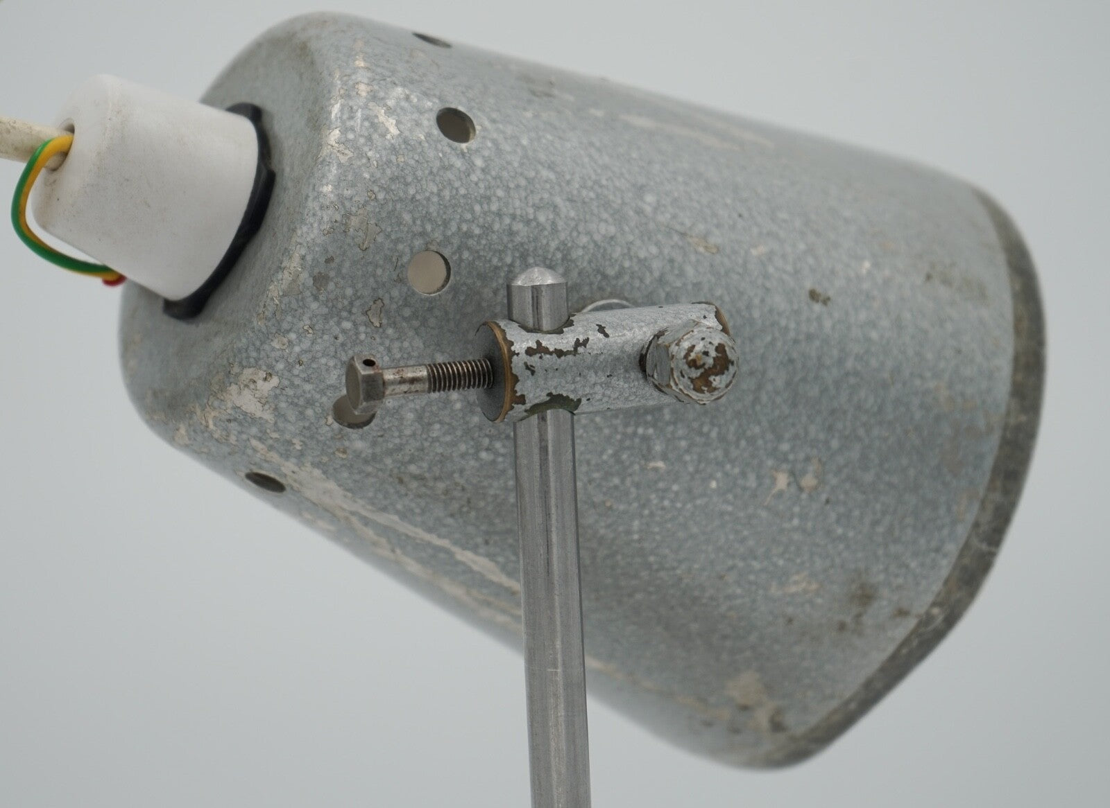 1940'S ENGLISH SALVAGED LABORATORY SCHOOL TABLE ADJUSTABLE LIGHT 003