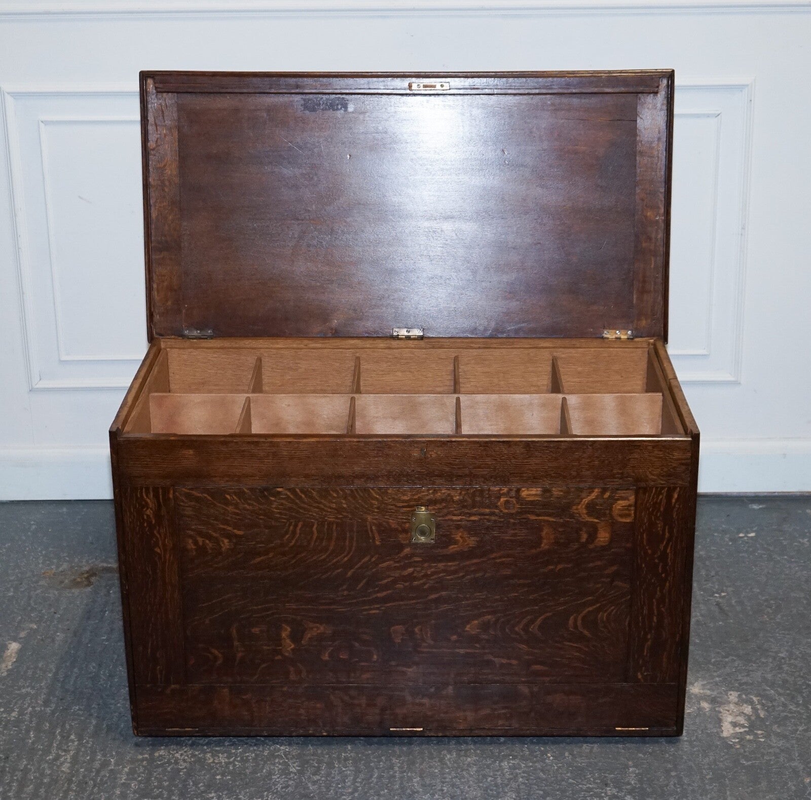 LARGE RARE  VICTORIAN ANTIQUE MILITARY CAMPAIGN SPECIMEN TRUNK OR LETTERS TRUNK