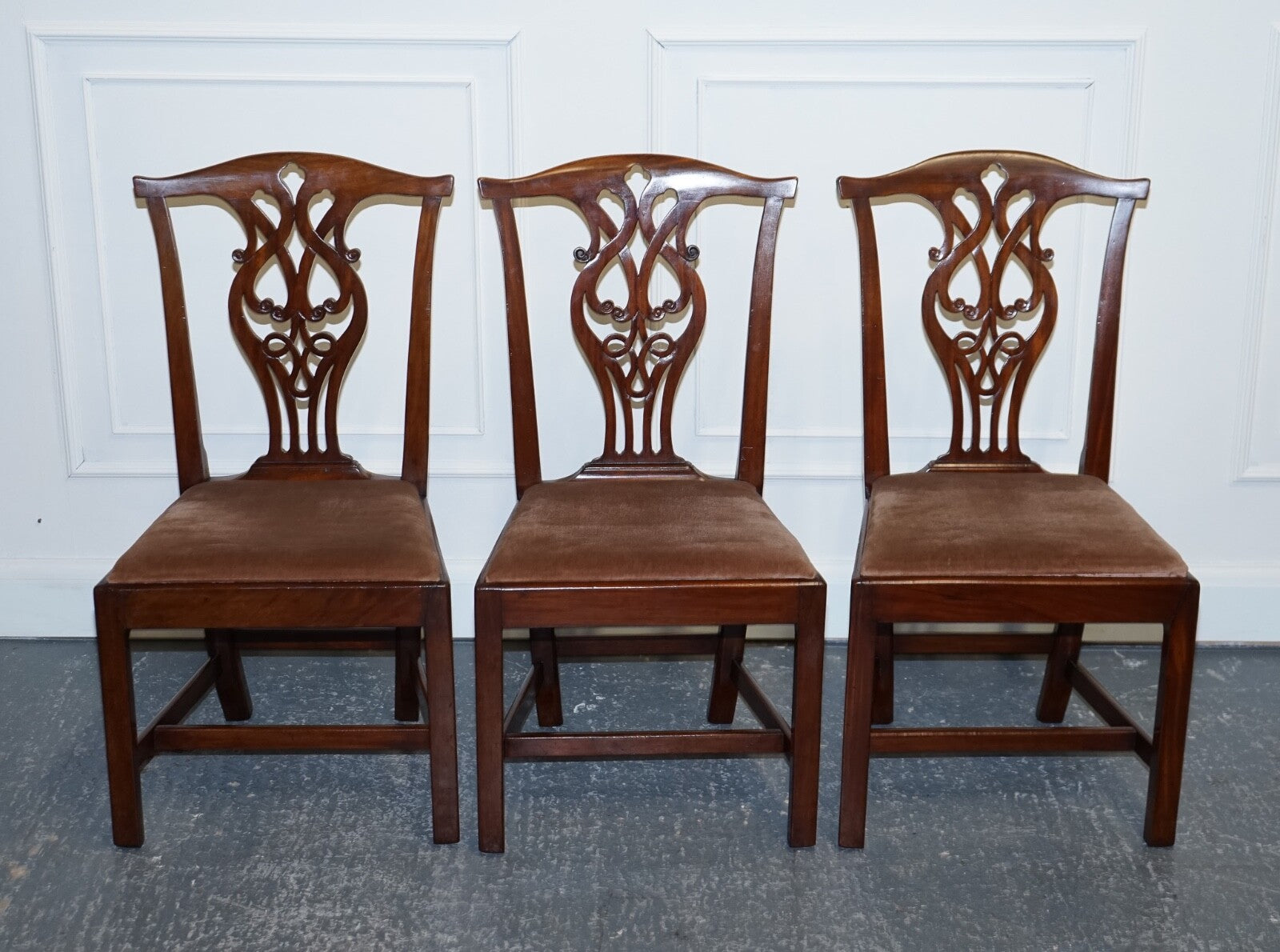 LOVELY CHIPPENDALE STYLE SET OF 6 DINING CHAIRS H FRAME