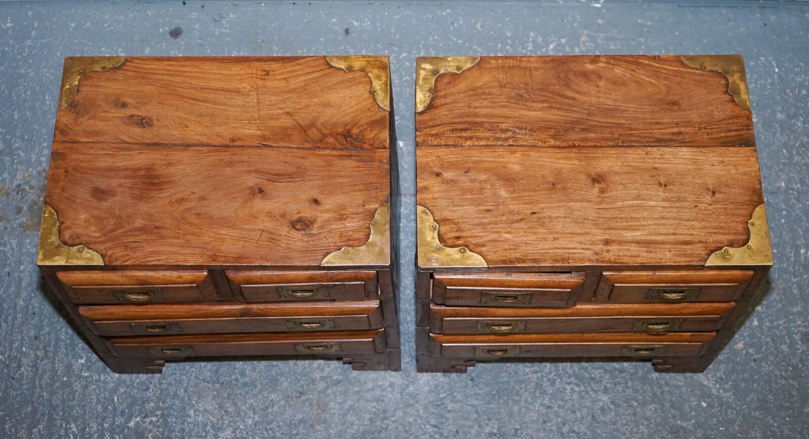 PAIR VINTAGE MILITARY CAMPAIGN BEDSIDE TABLES NIGHTSTANDS