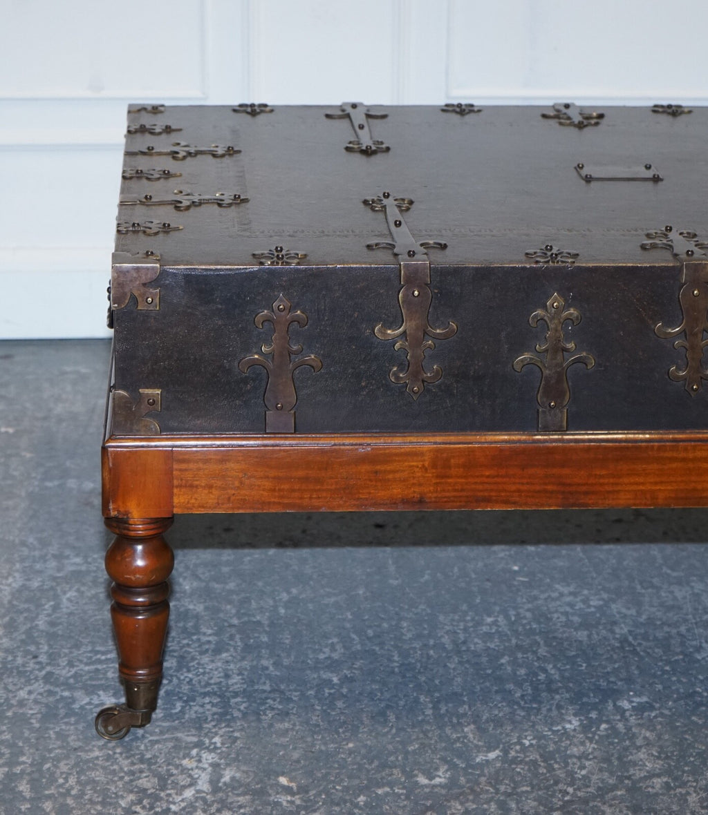 THEODORE ALEXANDER EXQUISITE LARGE COFFEE TABLE DRAWERS ON BOTH SIDES