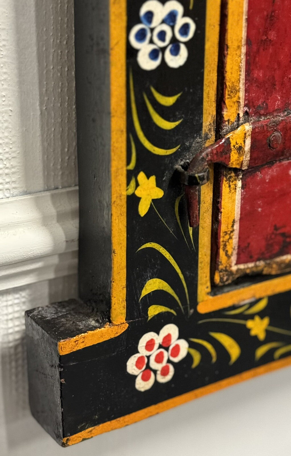 OLD INDiAN PAINTED WOOD WINDOW FRAME FLOWER AND VASE