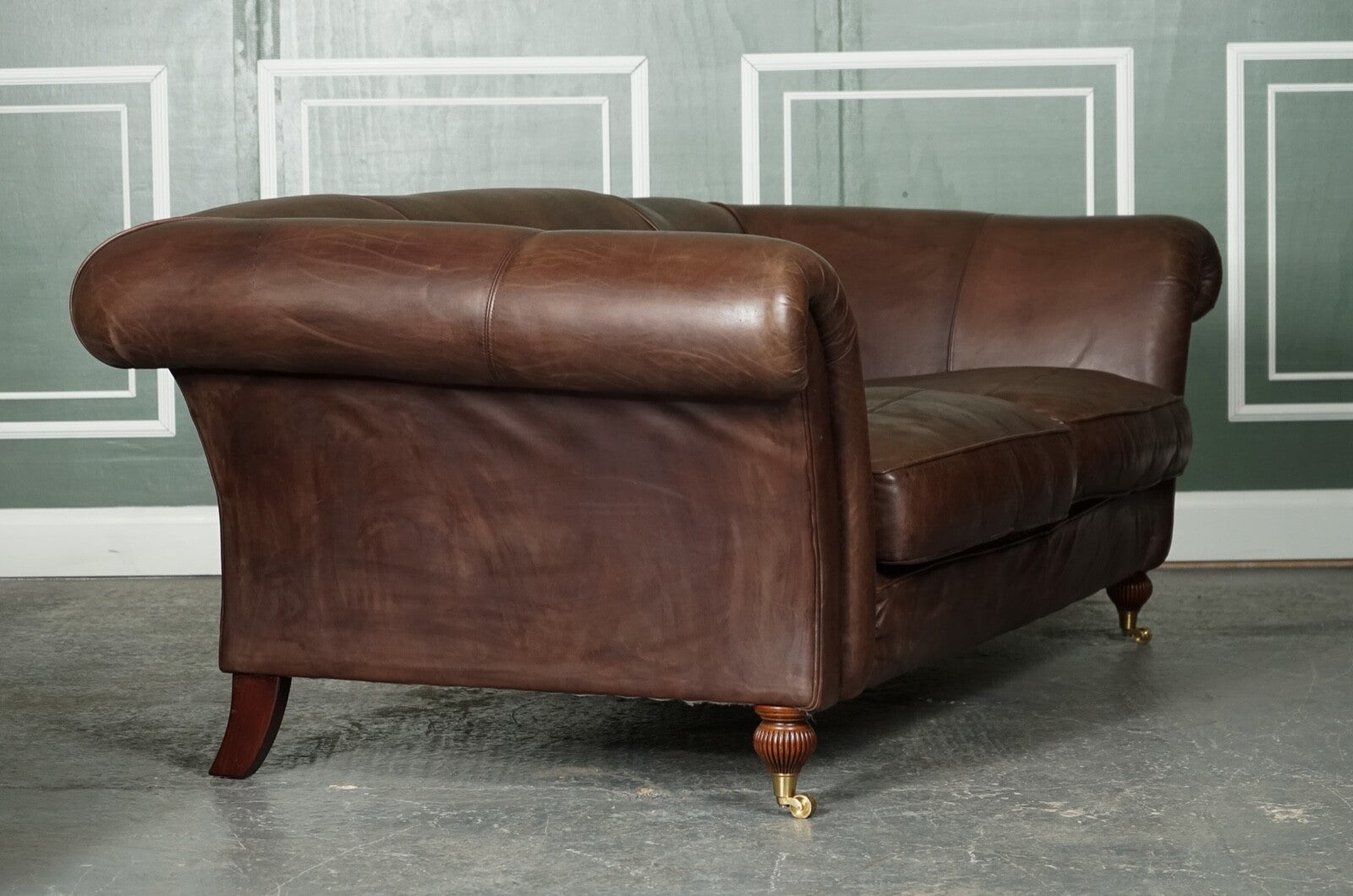 STUNNING MADE TO ORDER LARGE HERITAGE BROWN LEATHER 2 TO 3 SEATER SOFA