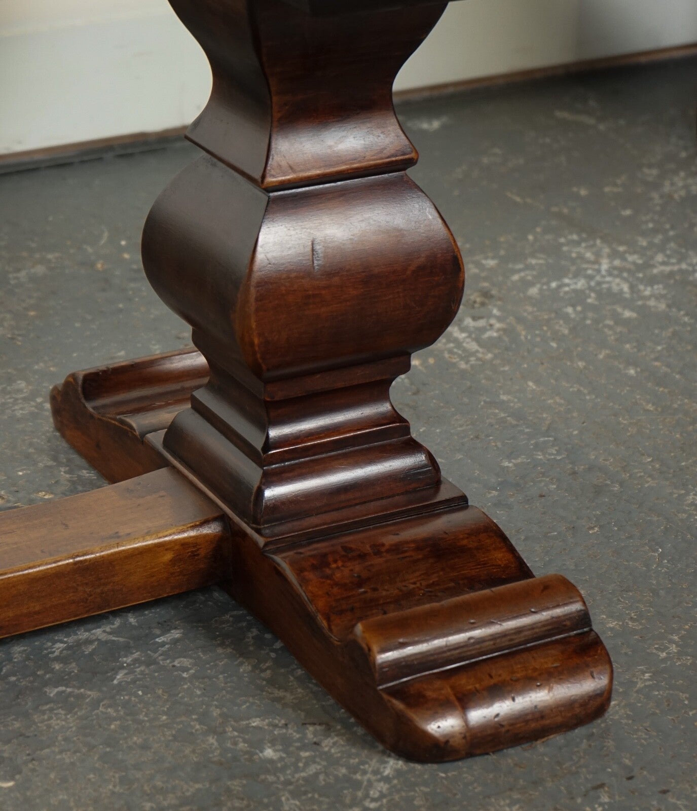VINTAGE REFECTORY ROBERT MOUSEMAN THOMPSON STYLE DAZED OAK COFFEE TABLE J1