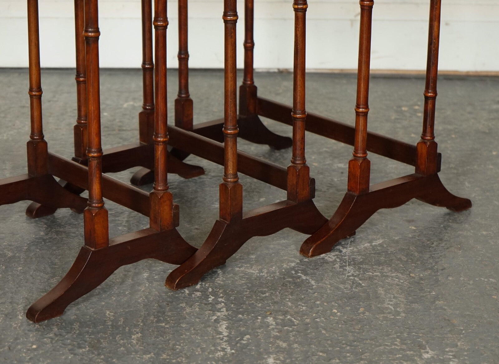 RESTORED VINTAGE SHERATON REVIVAL BURR WALNUT NEST OF TABLES