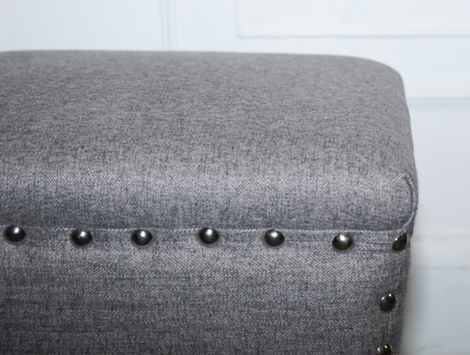 LOVELY PAIR OF GREY FABRIC STUDDED FOOTSTOOLS SiDE STAND STOOL