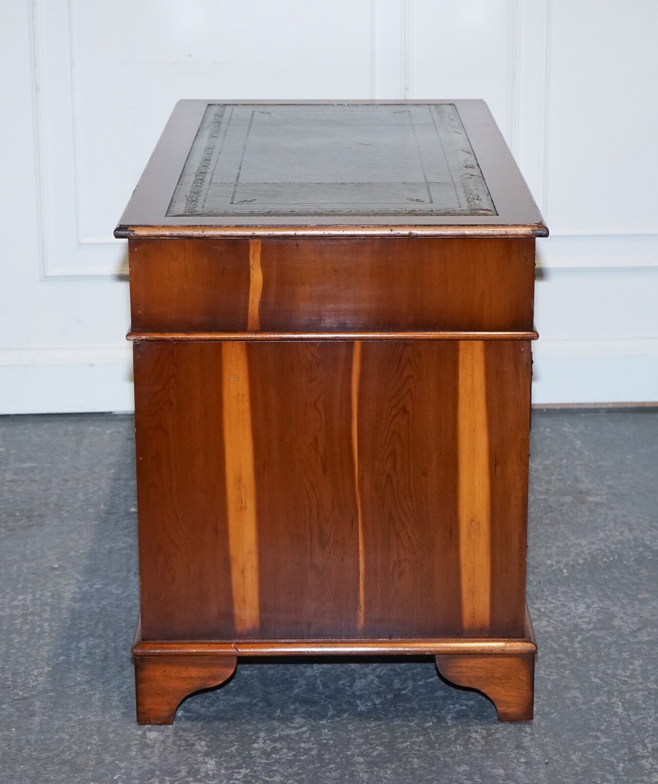 VINTAGE YEW WOOD TWIN PEDESTAL GREEN LEATHER TOP DESK