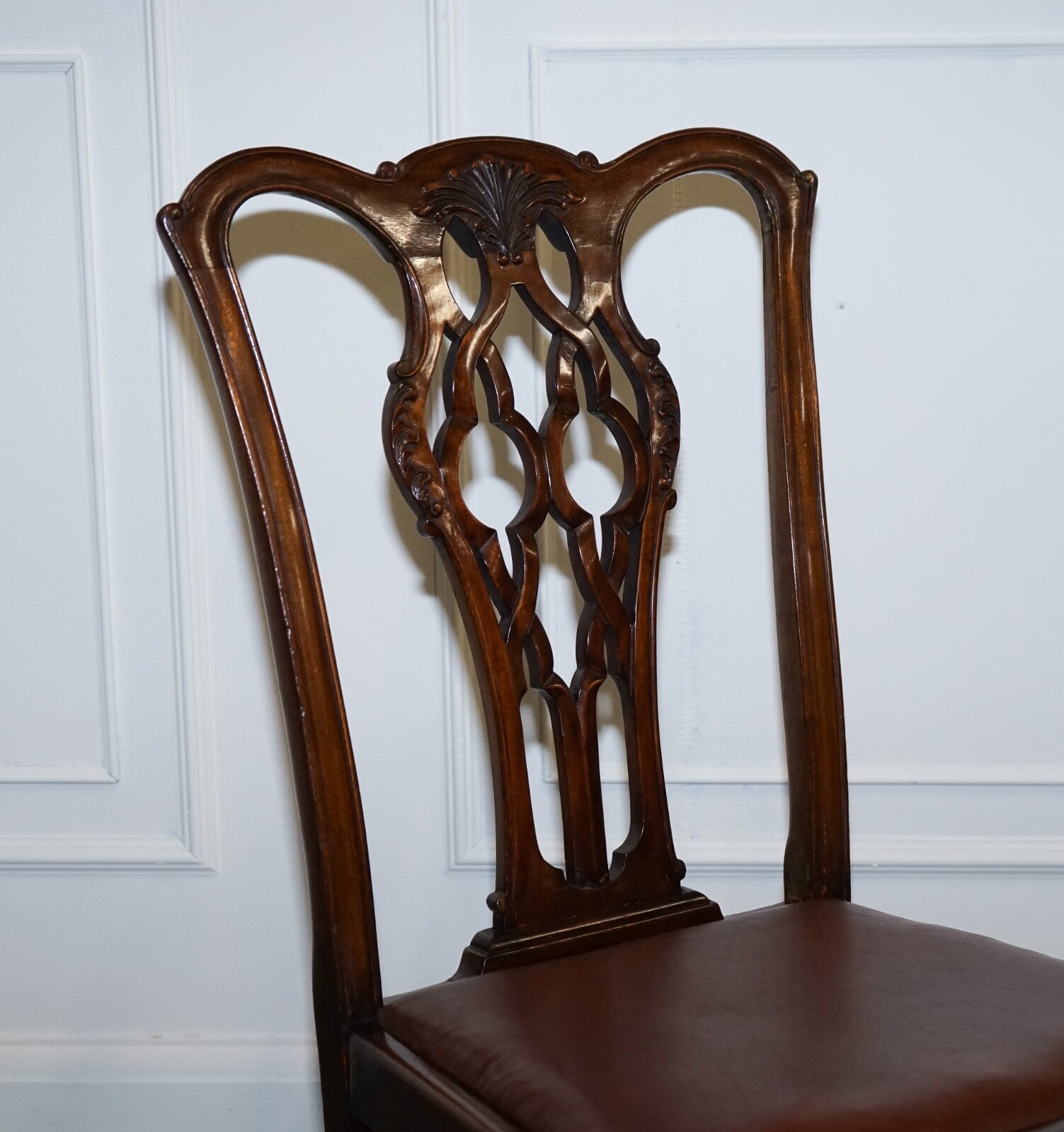 JAMES PHILLIPS CHIPPENDALE STYLE CLAW & BALL SIDE DINING DESK LEATHER CHAIRS