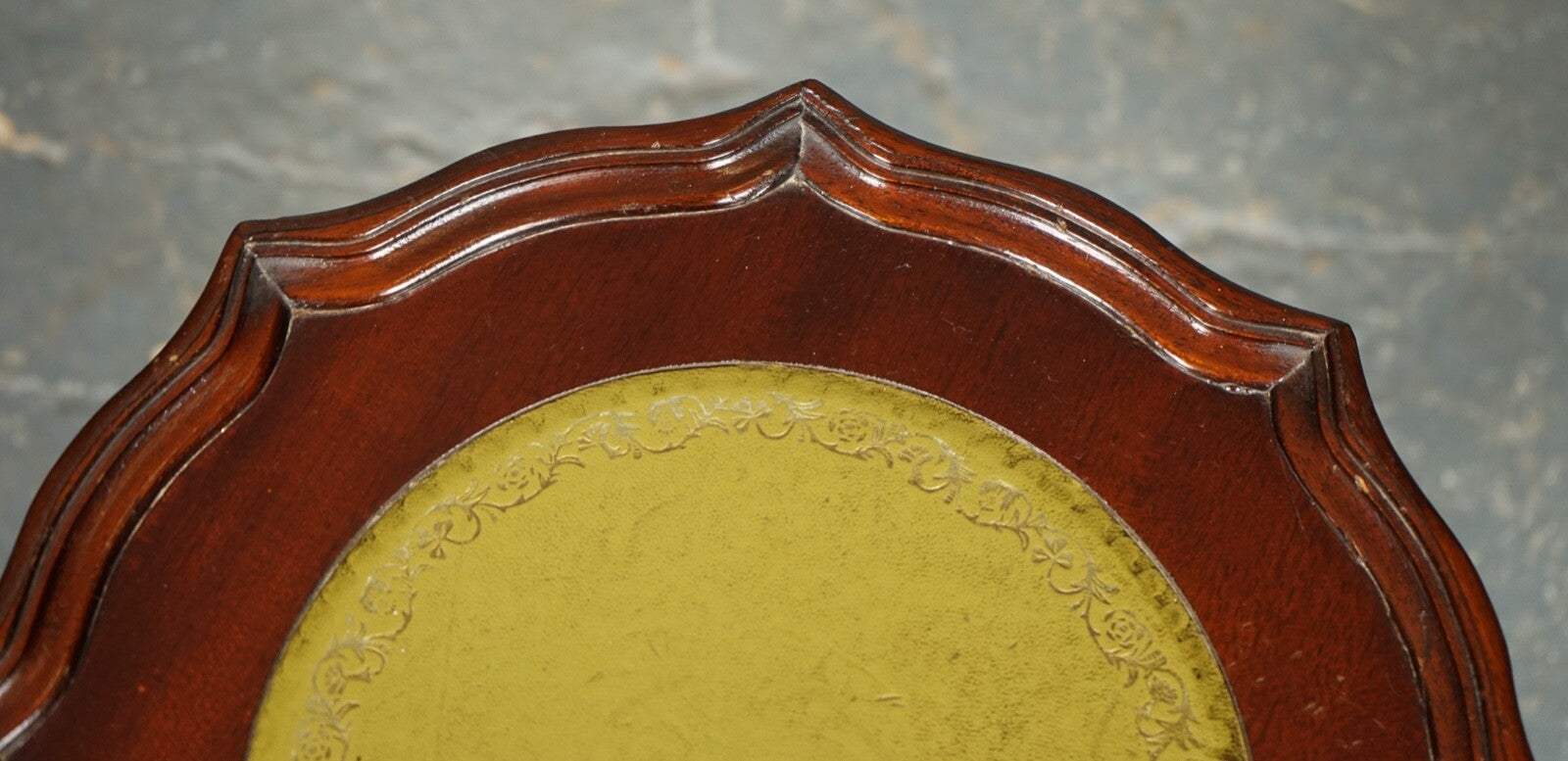 VINTAGE GREEN LEATHER TOP PLANT WINE SIDE STAND ON TRIPOD FEET