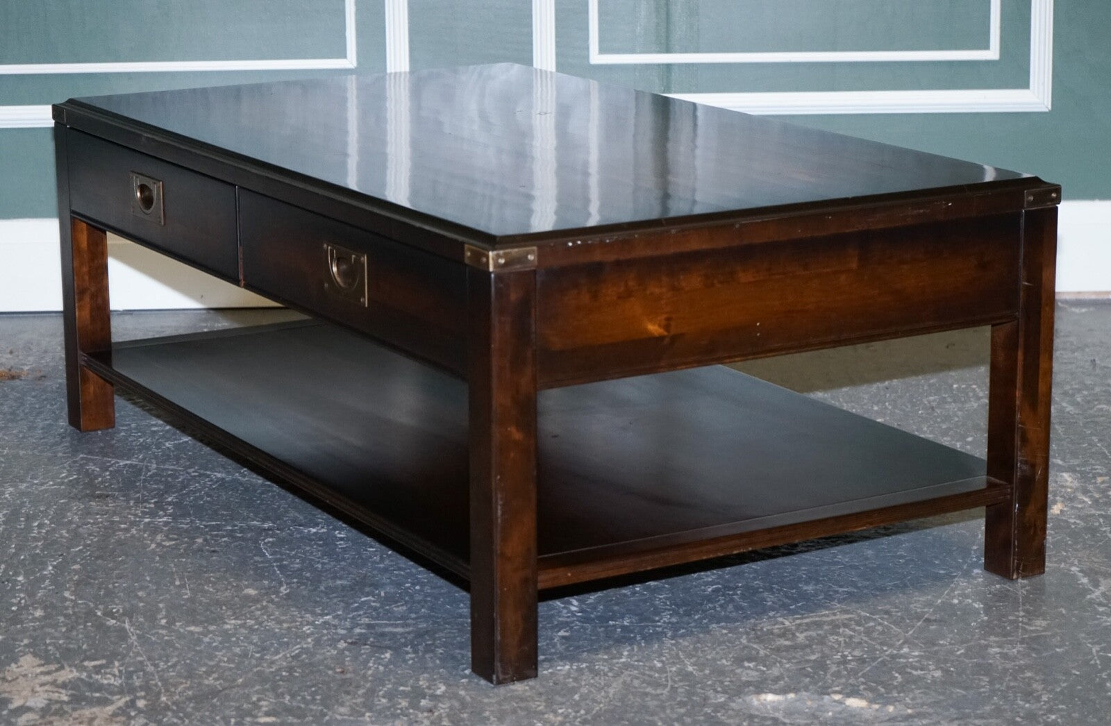 STUNNING VINTAGE MILITARY CAMPAIGN MAHOGANY & BRASS COFFEE TABLE