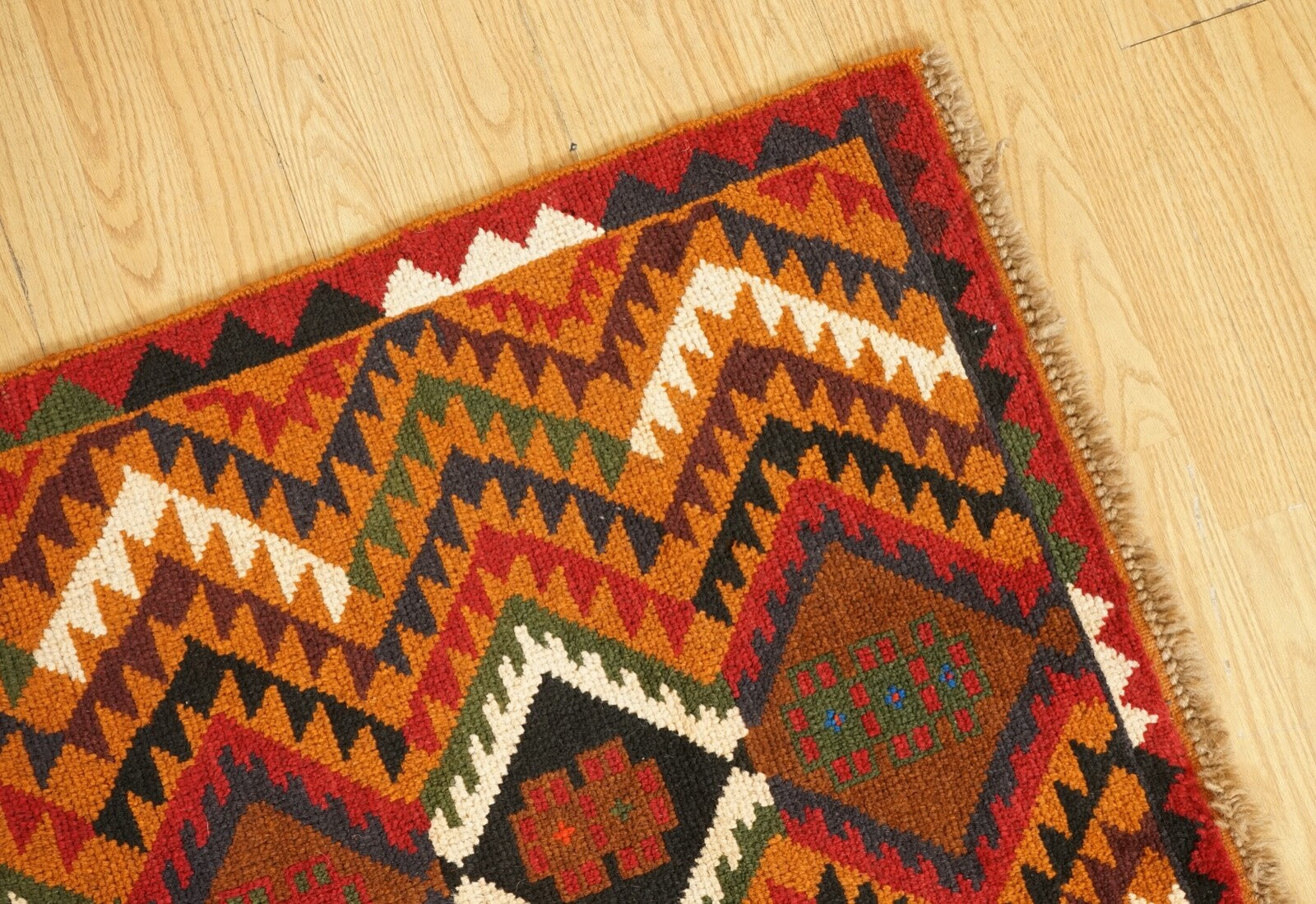 LOVELY VINTAGE GEOMETRIC KILIM AZTEC RUG
