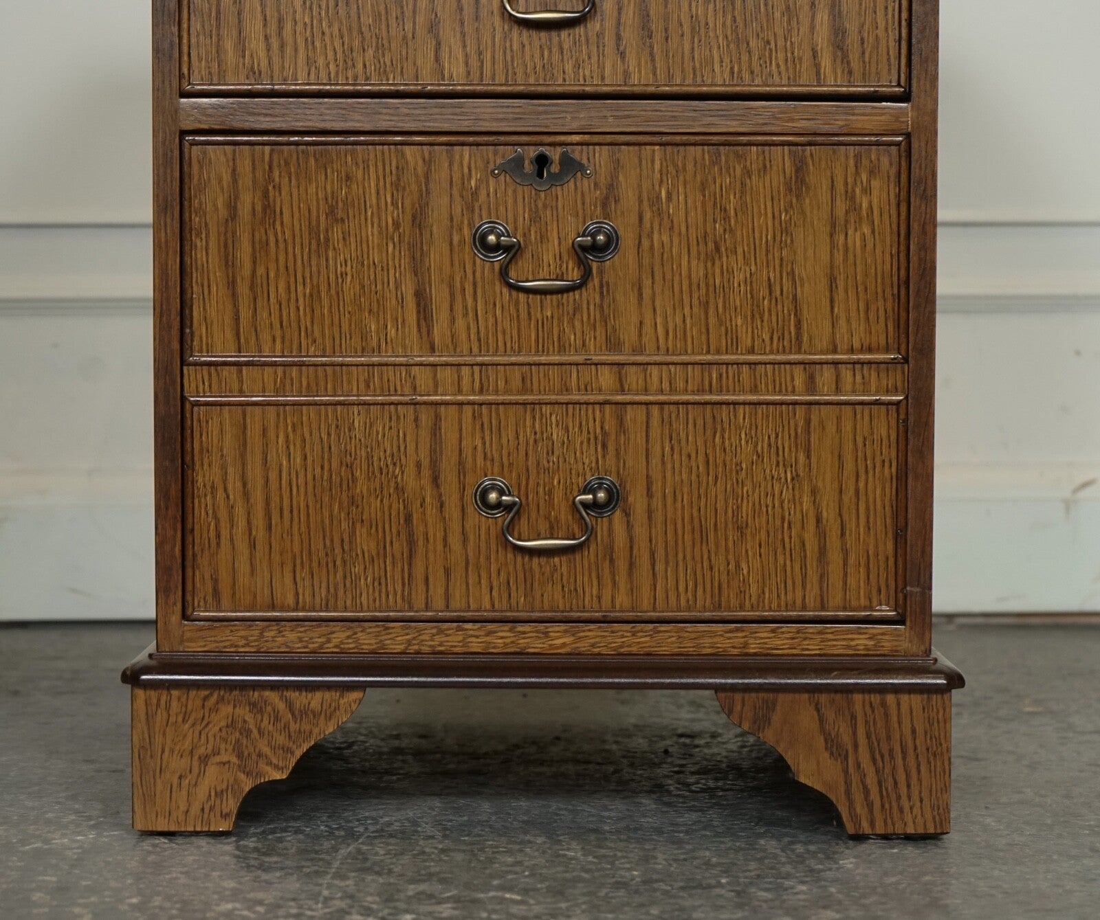 VINTAGE OAK OFFICE FILLING CABINET TWO DRAWERS BROWN LEATHER TOP PART OF SUITE