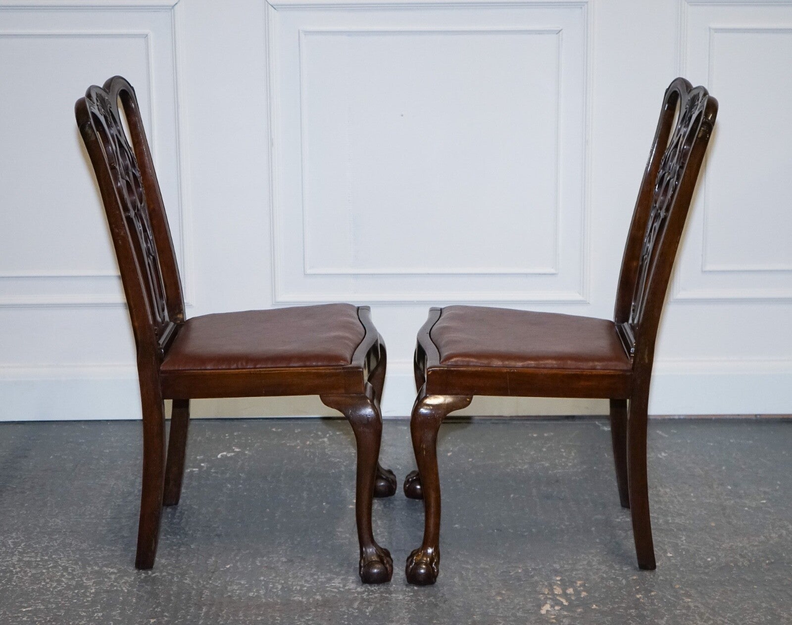 JAMES PHILLIPS CHIPPENDALE STYLE CLAW & BALL SIDE DINING DESK LEATHER CHAIRS
