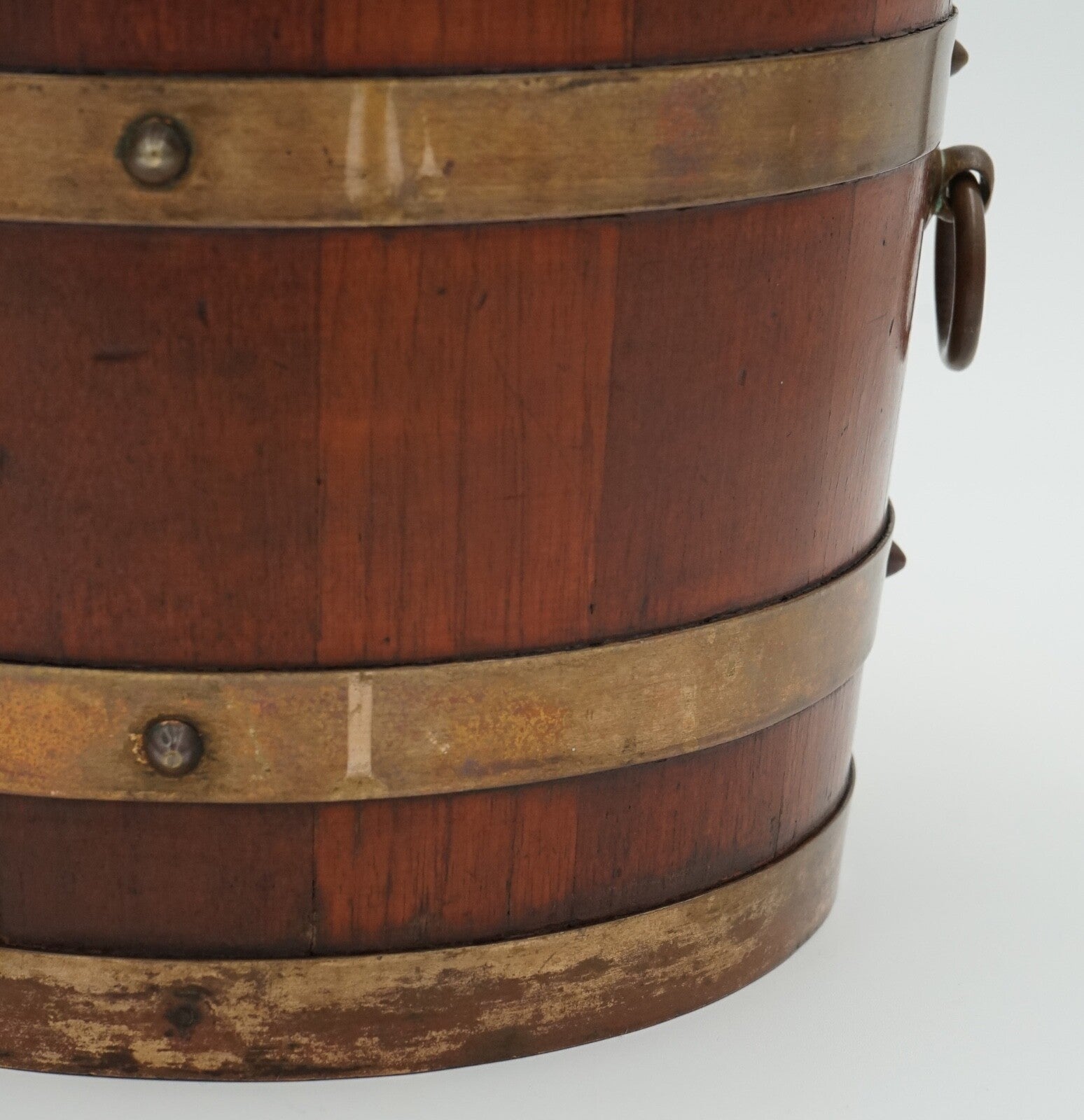 ANTIQUE R.A. LISTER & CO OAK BUCKET BRASS BRACES STUNNING PATINA