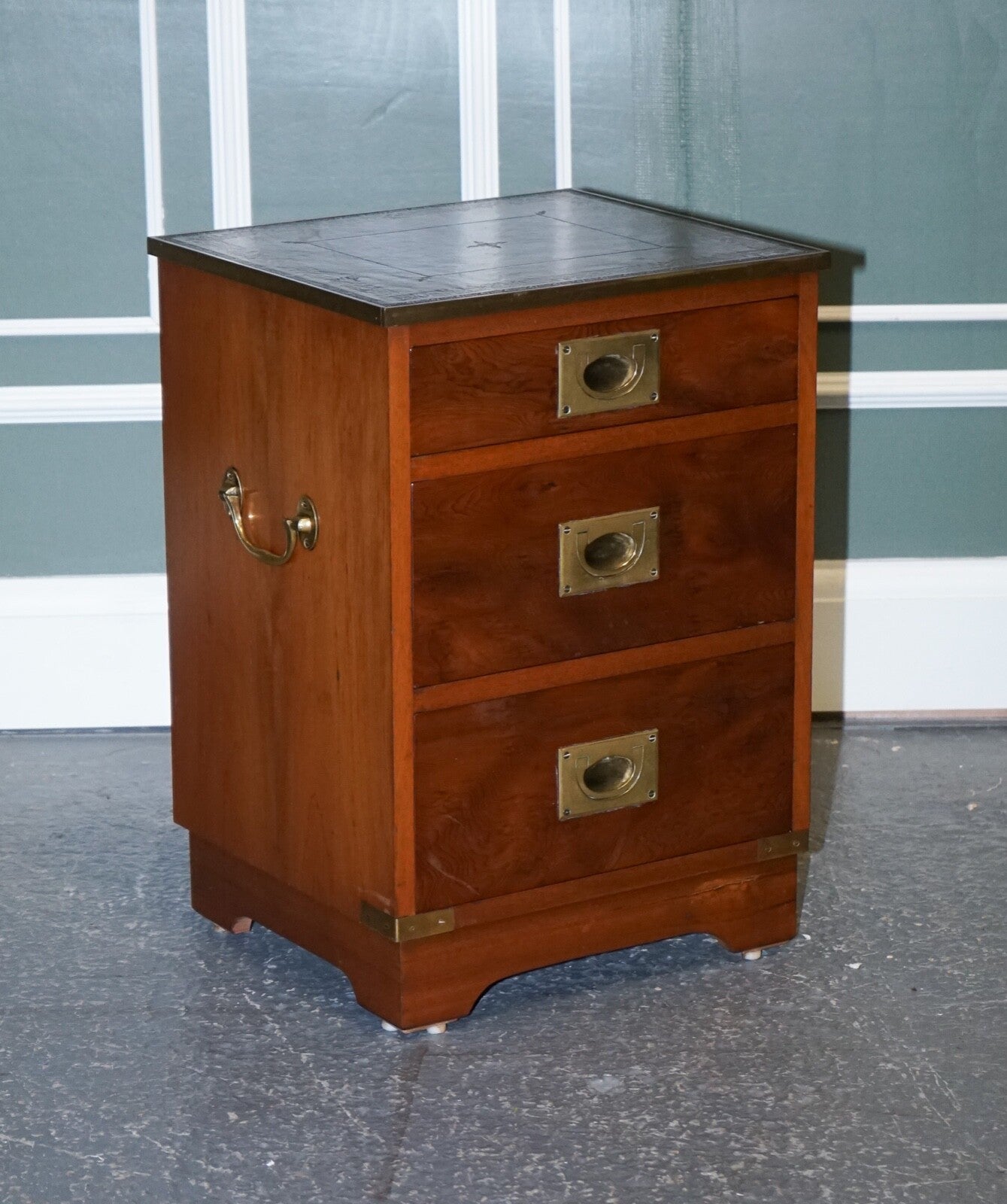 MILITARY CAMPAIGN BEDSIDE NIGHTSTAND END TABLE GREEN LEATHER TOP