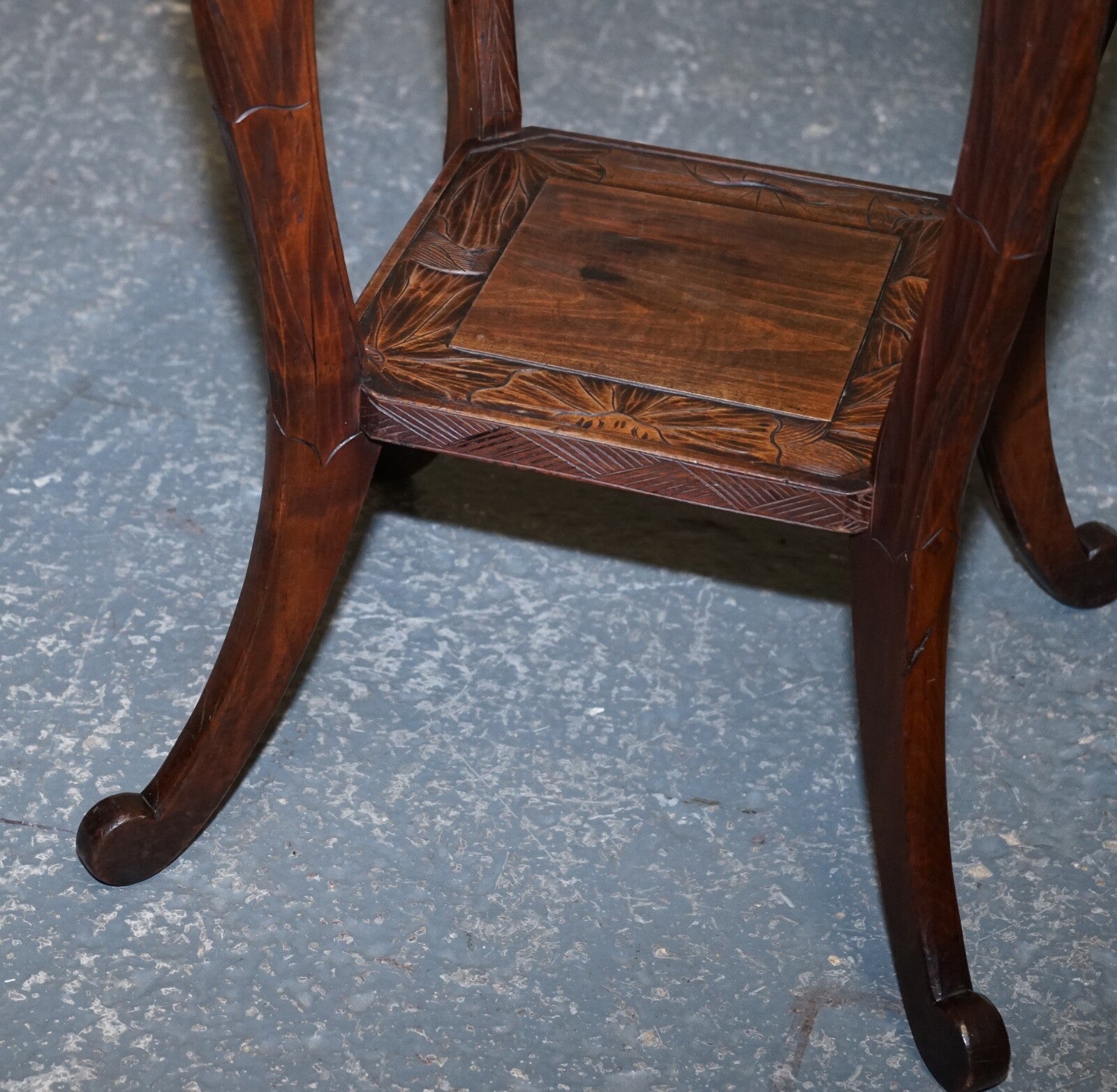 LIBERTY'S LONDON 1950's HAND CARVED OCCASIONAL SIDE END LAMP WINE TABLE